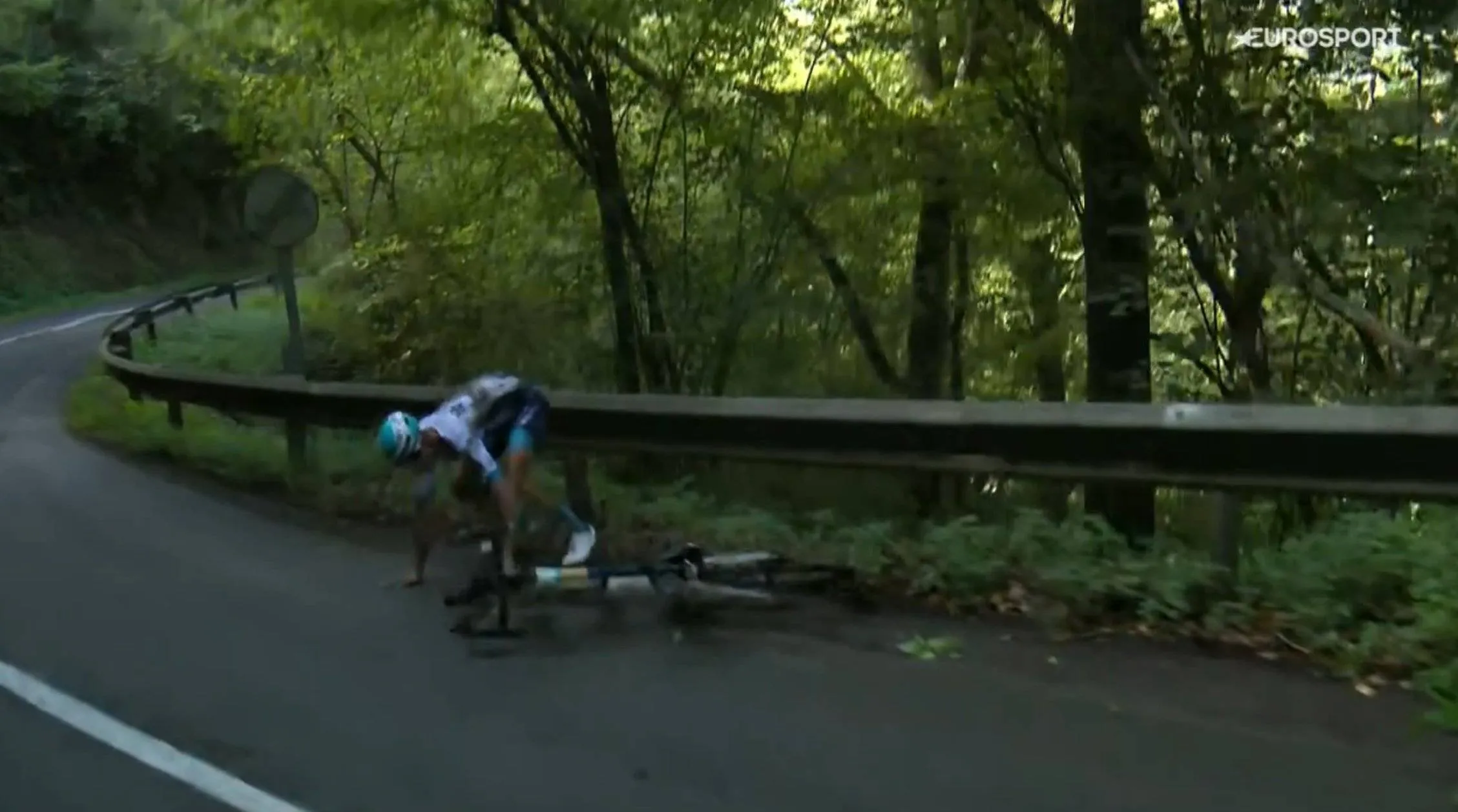 Medical Report & Withdrawals 2025 Vuelta a Espana: Update Stage 13 - Ben O'Connor abandons and Antonio Tiberi crashes