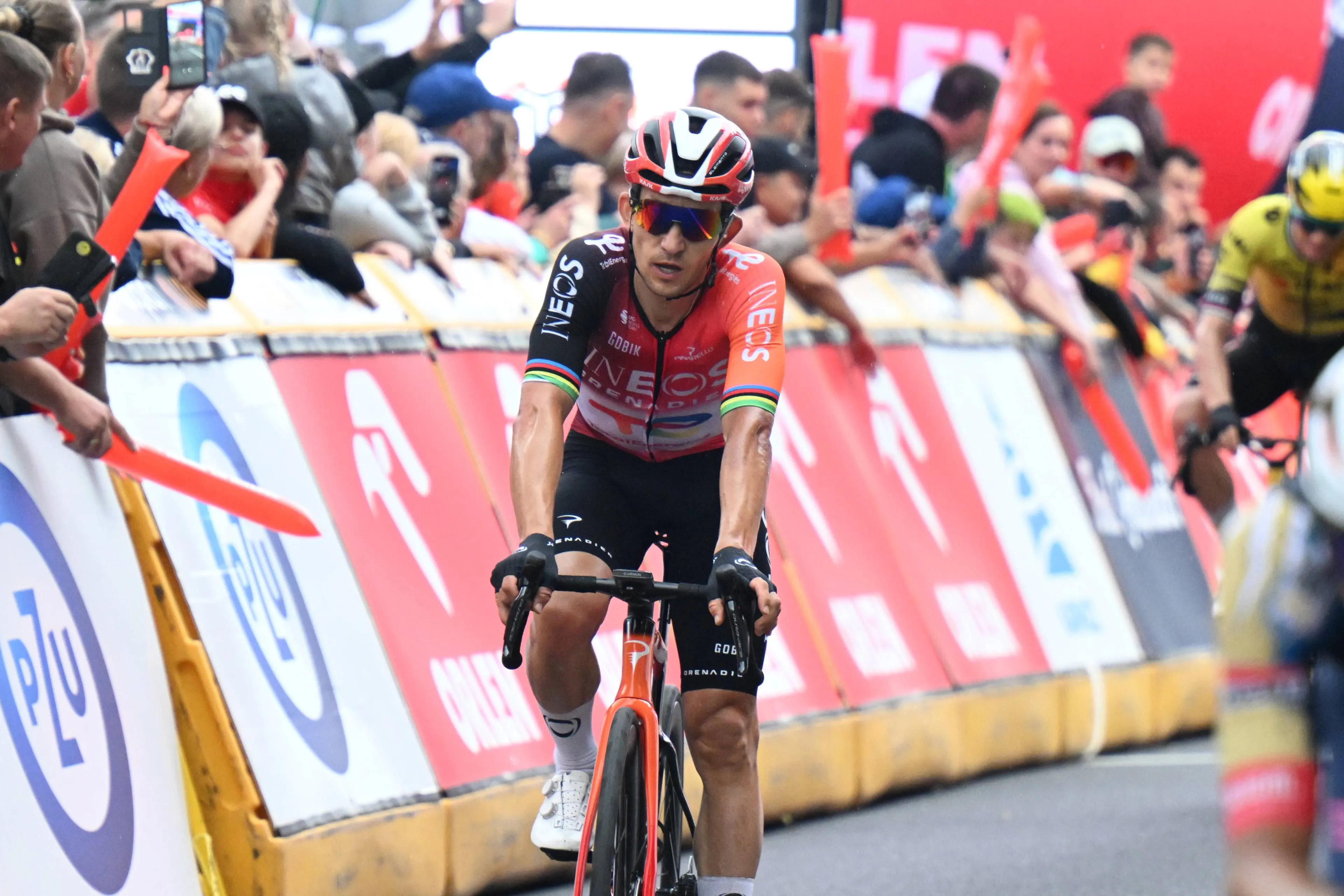 "Não se pode fingir que não está a acontecer nada" - Kwiatkowski critica a forma como a UCI lidou com os protestos na Vuelta