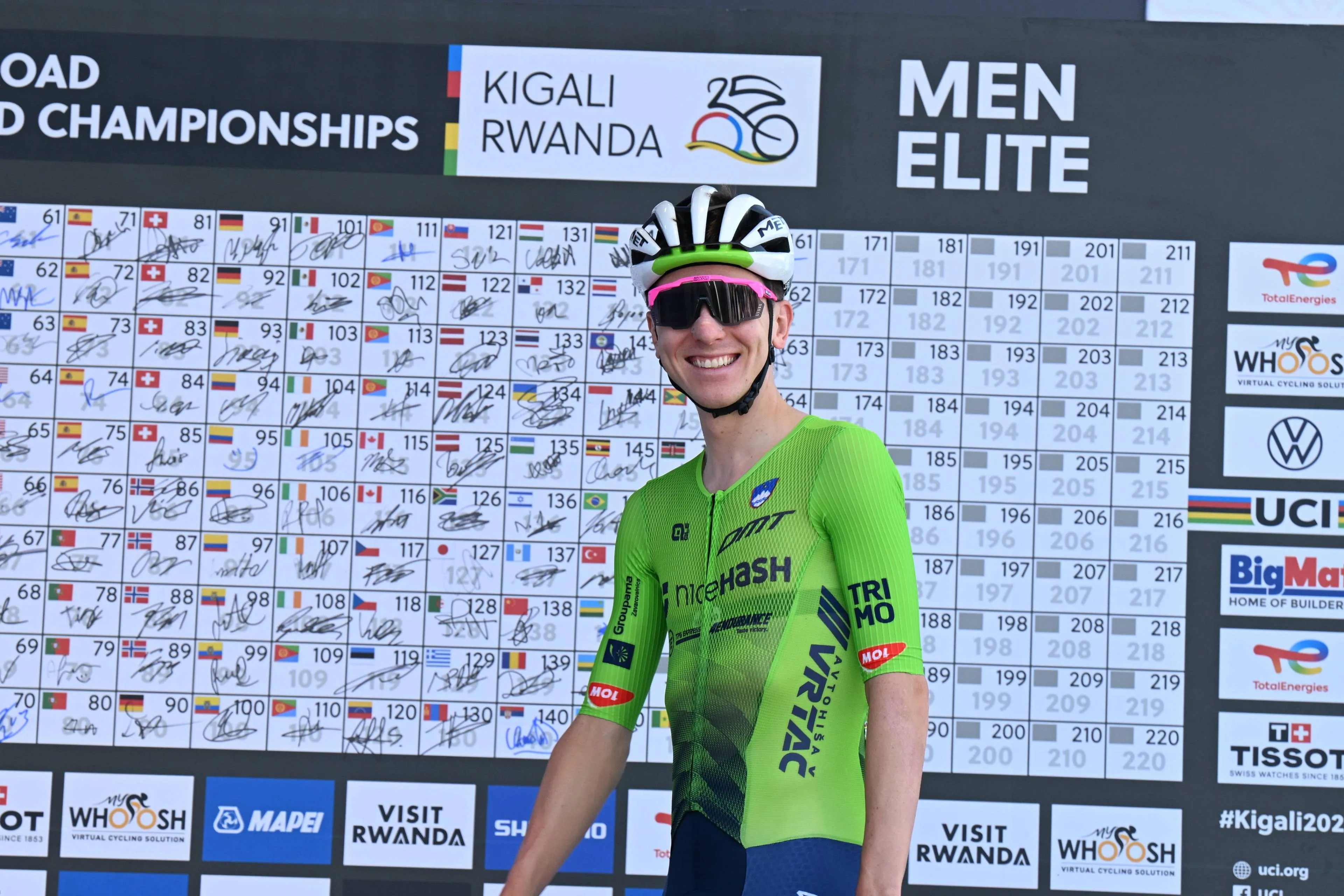 “A era de Eddy Merckx foi um tempo diferente” - Tadej Pogacar já é “o melhor ciclista que já viveu”, diz Adam Blythe.