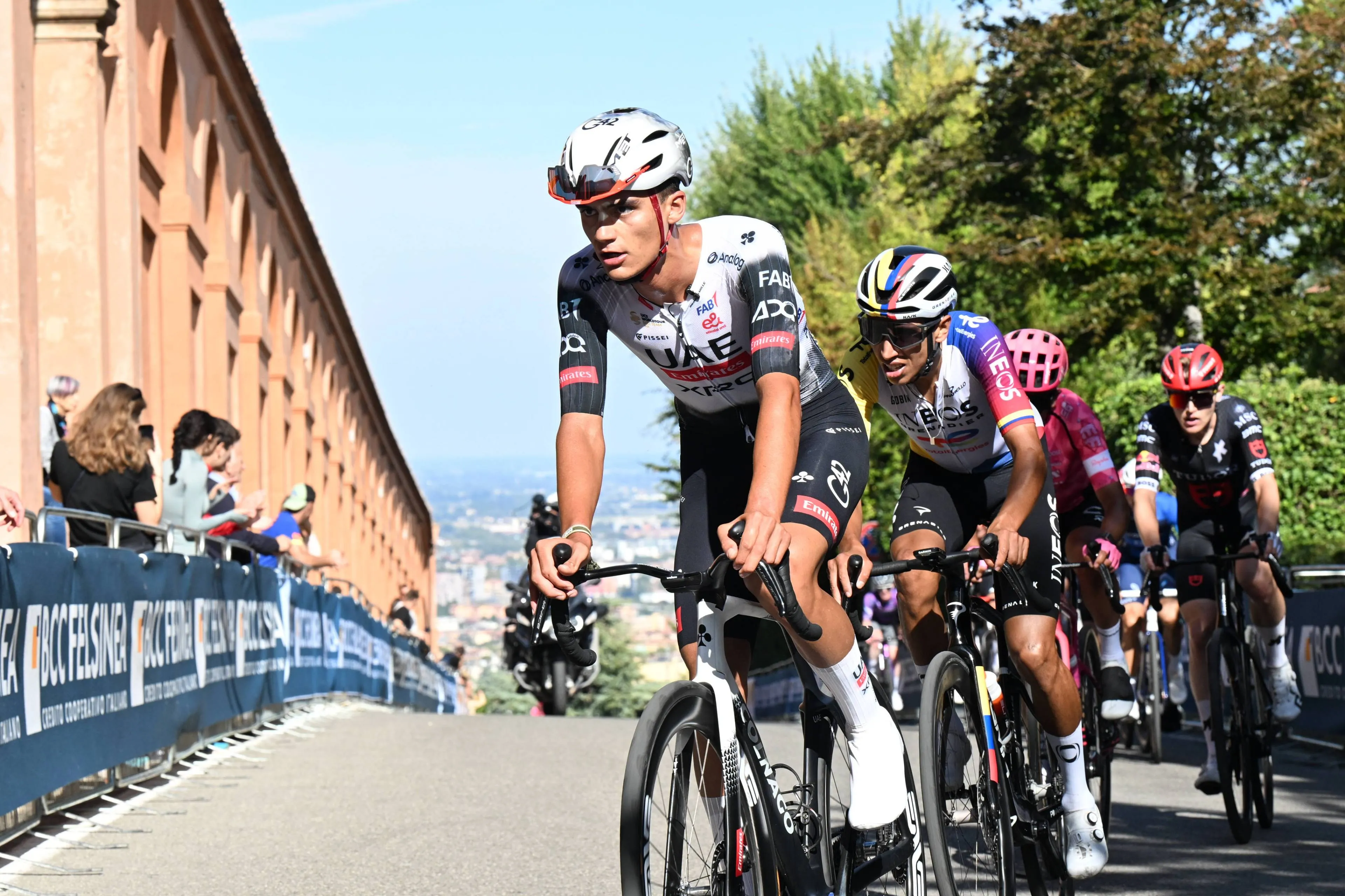 Isaac del Toro wins Giro dell'Emilia and will team up with Pogacar at Il Lombardia - "When Pidcock took off, I didn't immediately have the strength to follow him"