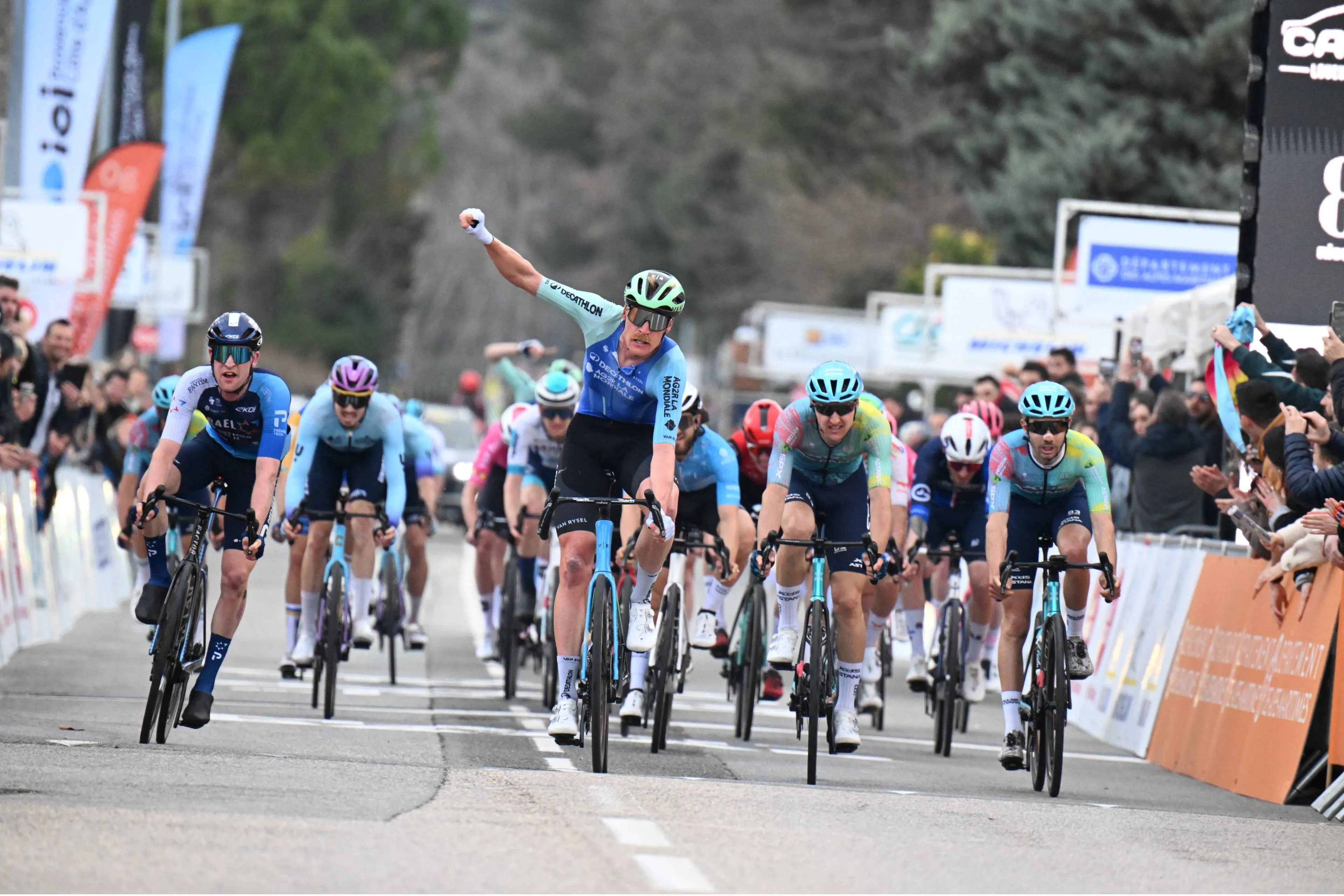 Balanço da época 2025 - Decathlon AG2R La Mondiale: vitórias francesas, Gall brilha nas Grandes Voltas e Seixas alimenta grandes sonhos