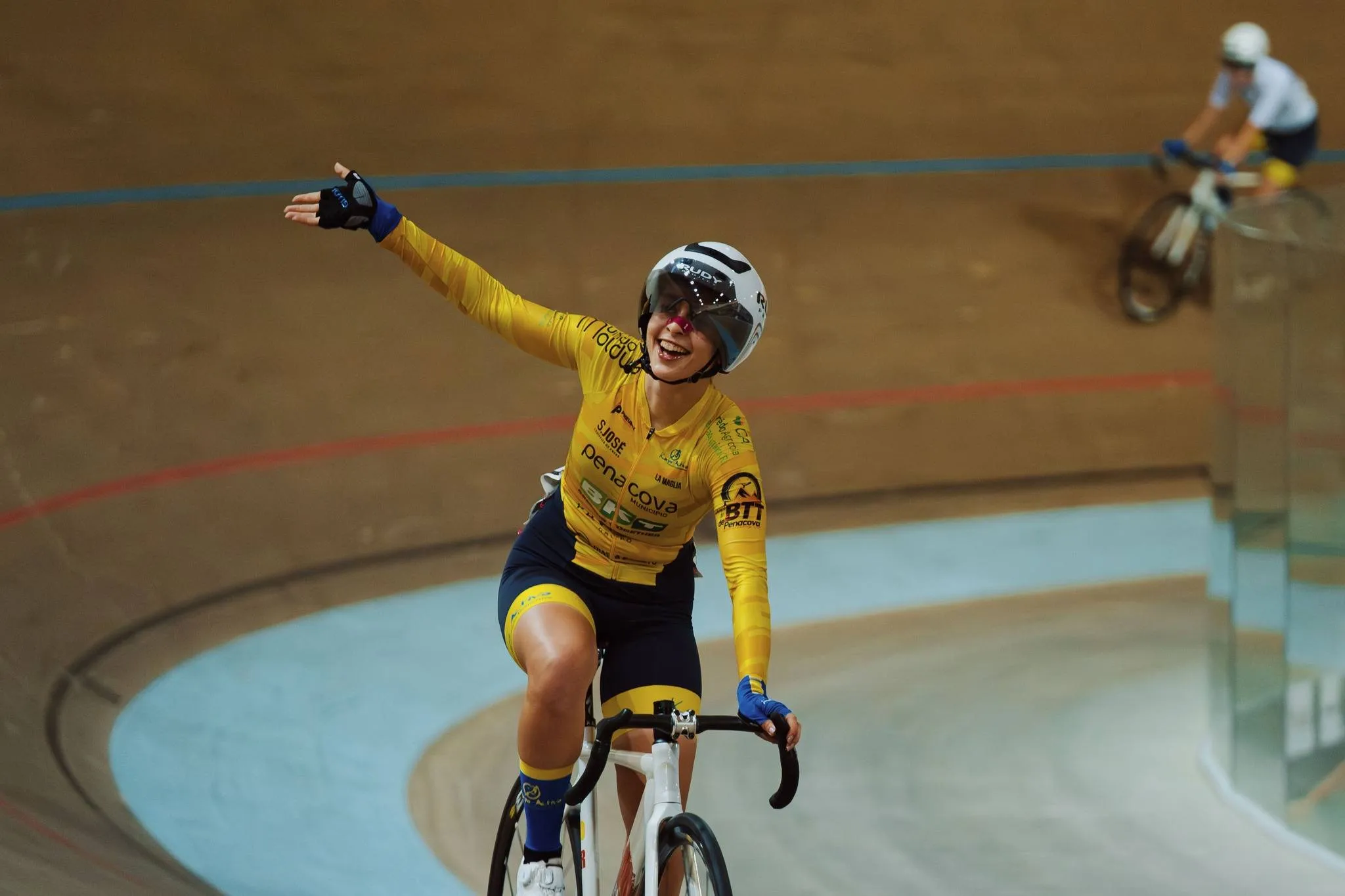 Miguel Salgueiro e Bruna Gonçalves marcam fim de semana intenso no Velódromo Nacional de Sangalhos