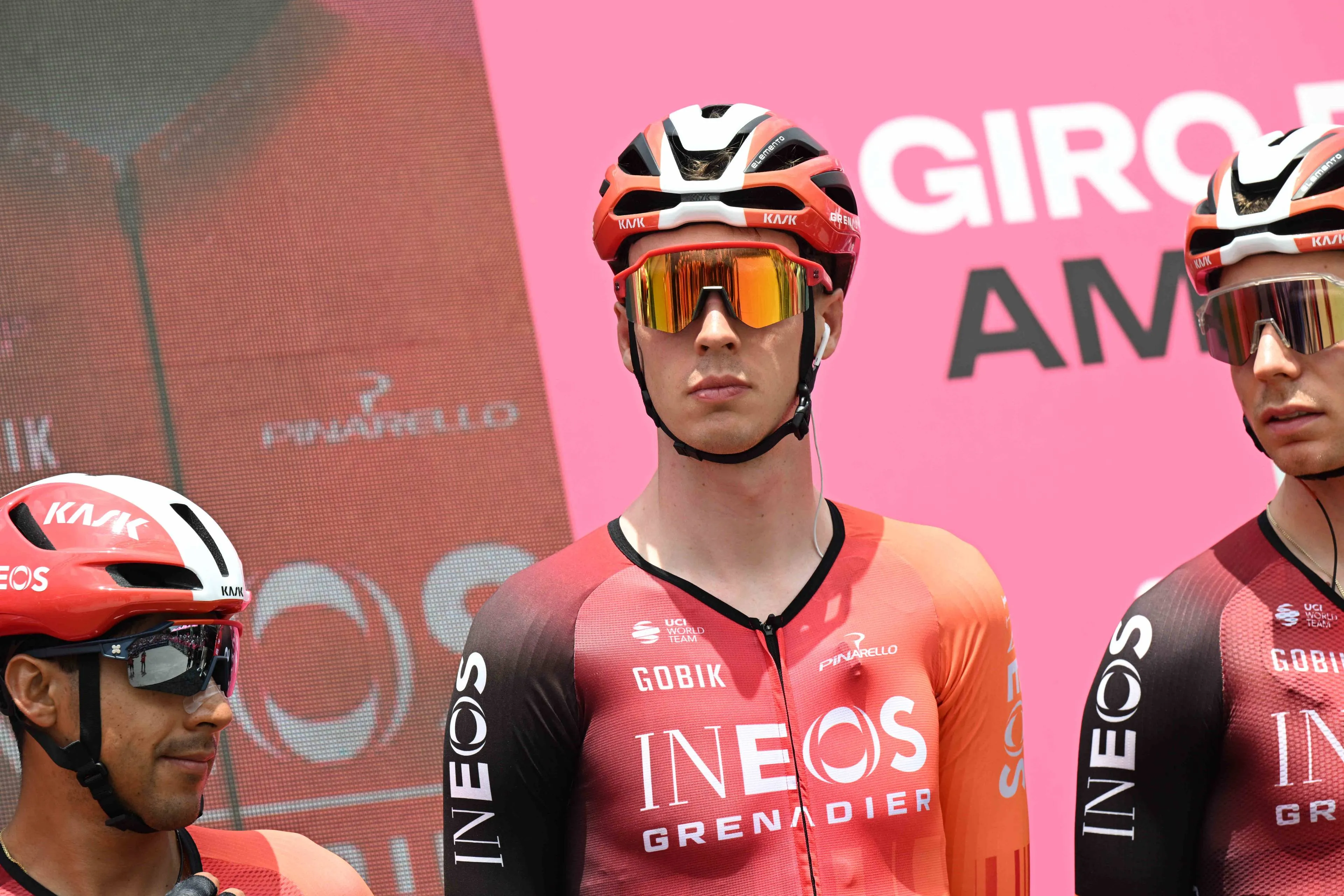 “Confirma o bom inverno”: Thymen Arensman e a INEOS Grenadiers evidenciam grande forma apesar do azar no Algarve