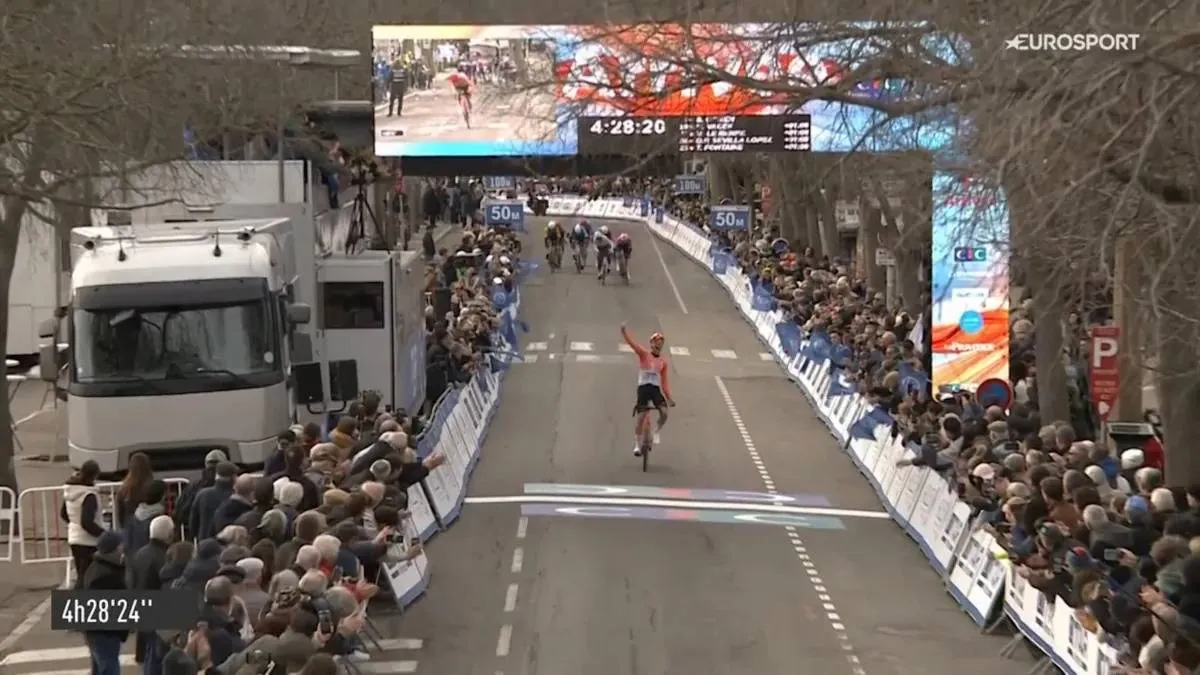 Axel Laurance celebrating his victory on stage 3 of the 2026 Tour de la Provence