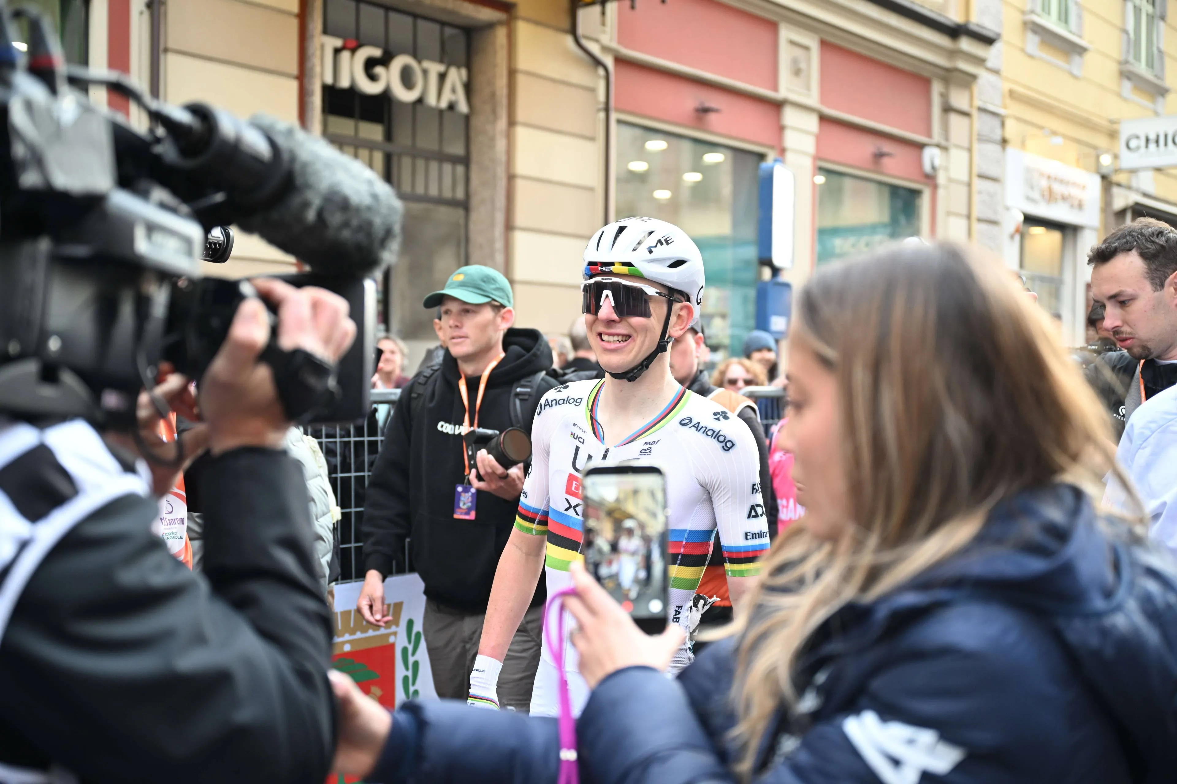 “The greatest of all time without a shadow of a doubt” – Adam Blythe believes only Paris-Roubaix stands between Tadej Pogacar and ‘completing cycling’