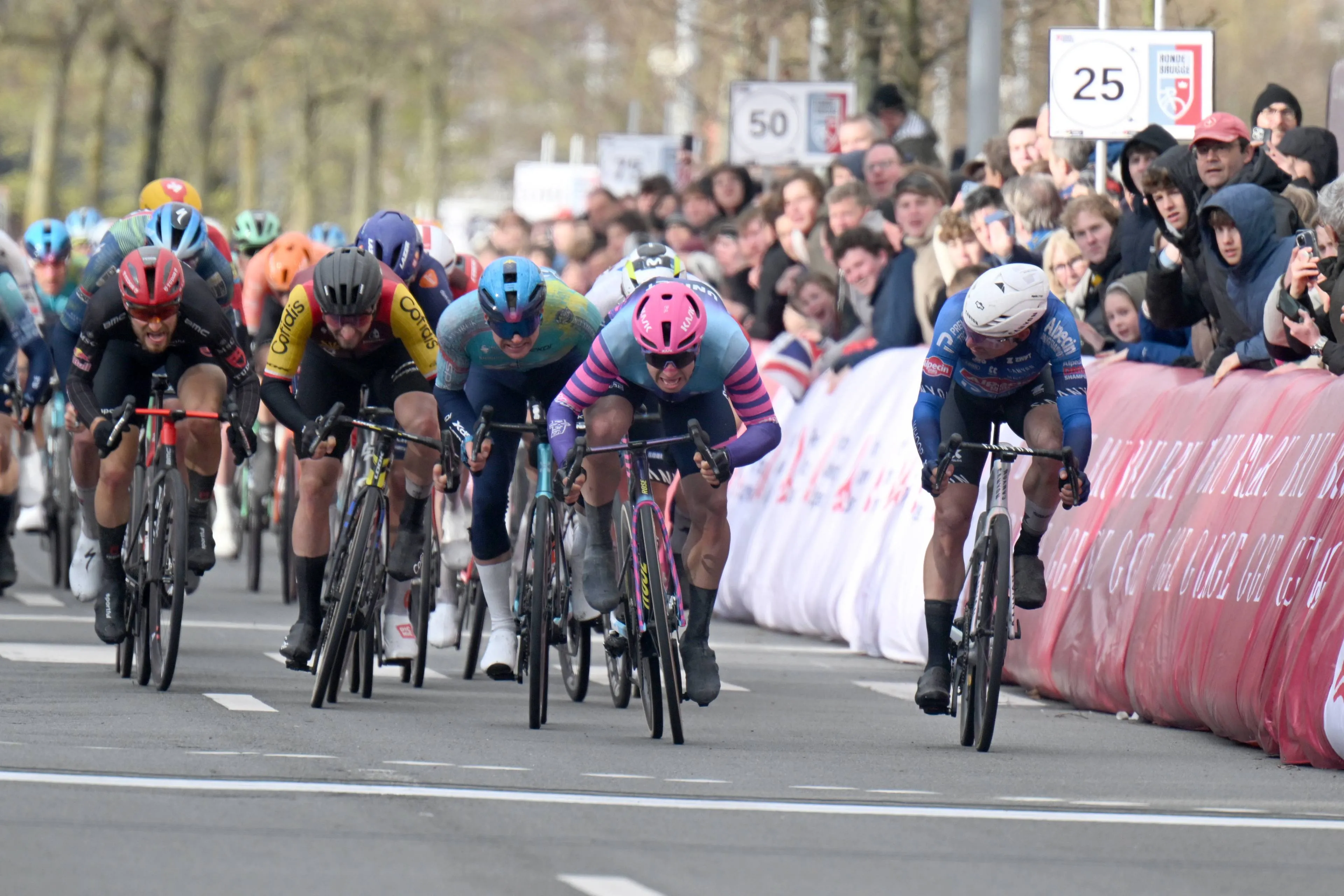 TourOfBruges_DylanGroenewegen (2)