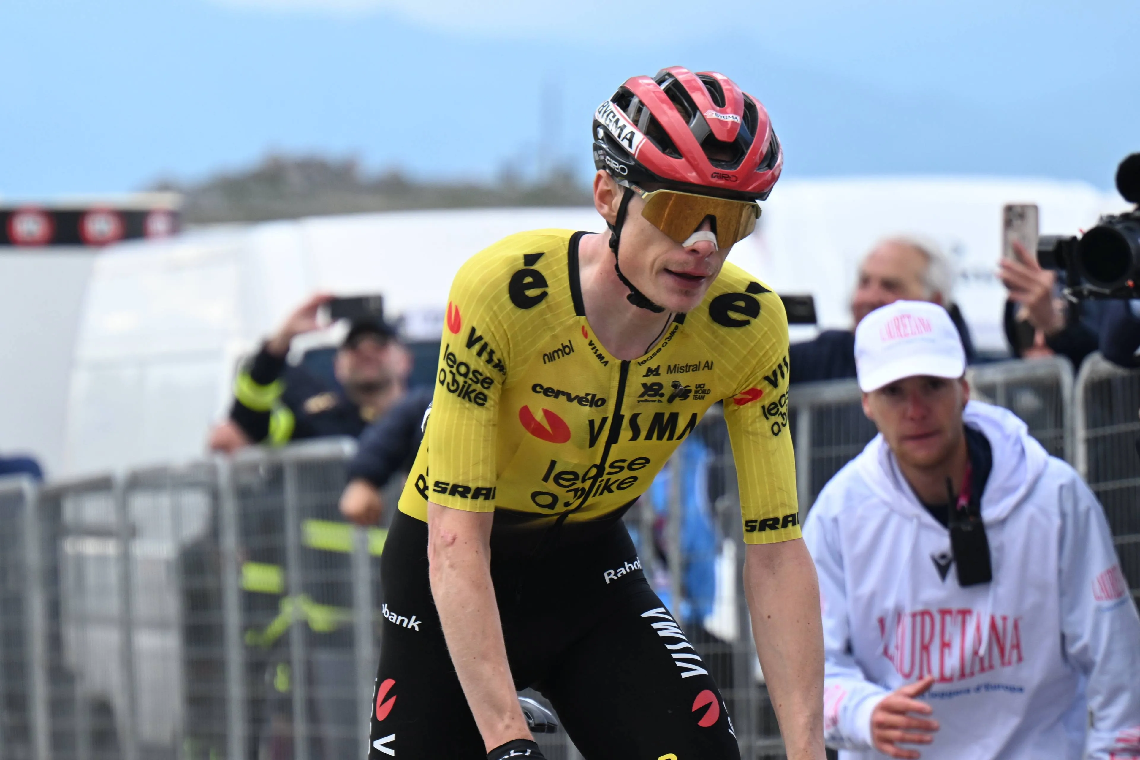 “I don’t think we’re the only team here" - Jonas Vingegaard shrugs off pressure to pursuit victory at Corno alle Scale