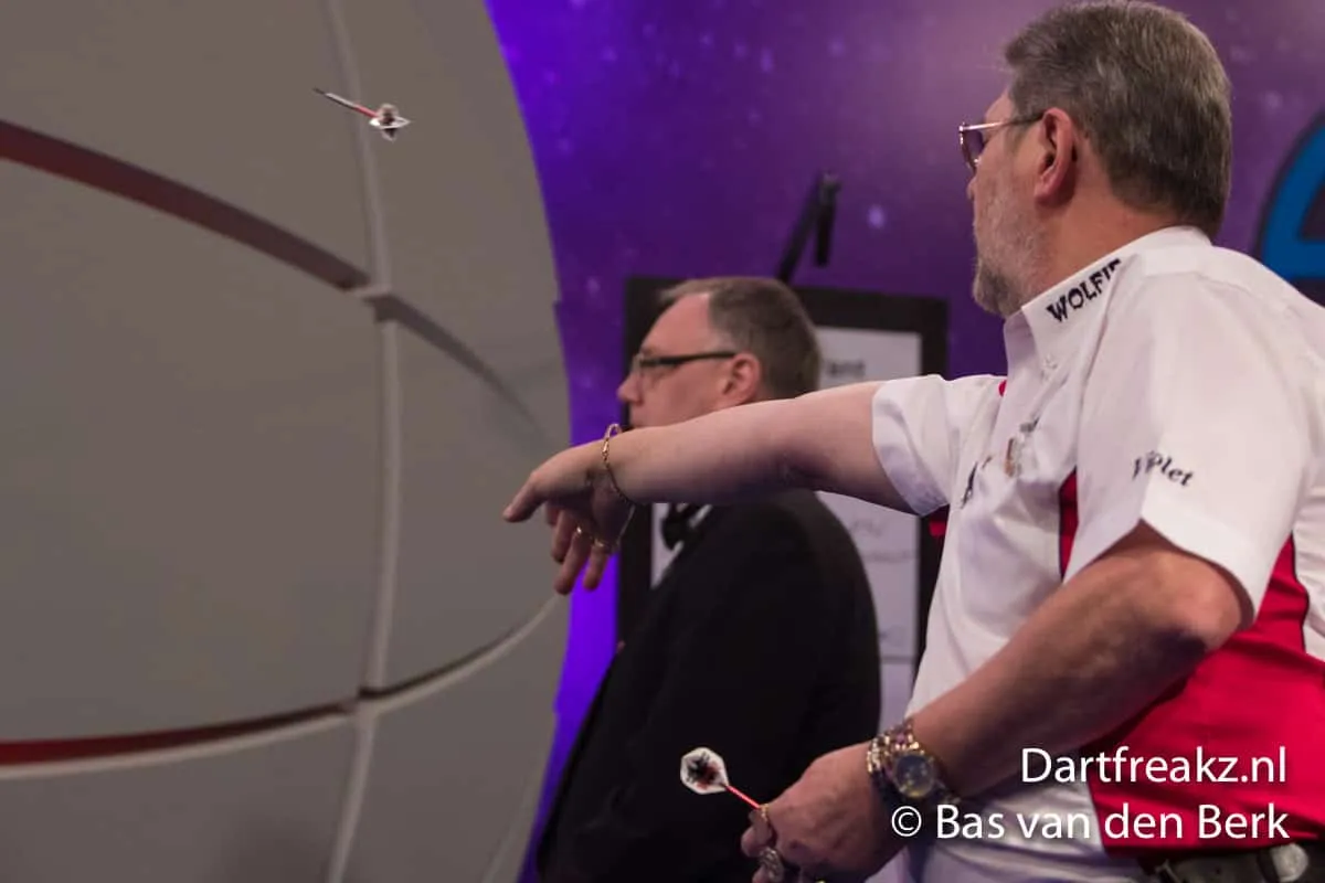 Adams pijl bord 11 12 2016 Bas van den Berk Finder Darts Masters 2016 0 15372