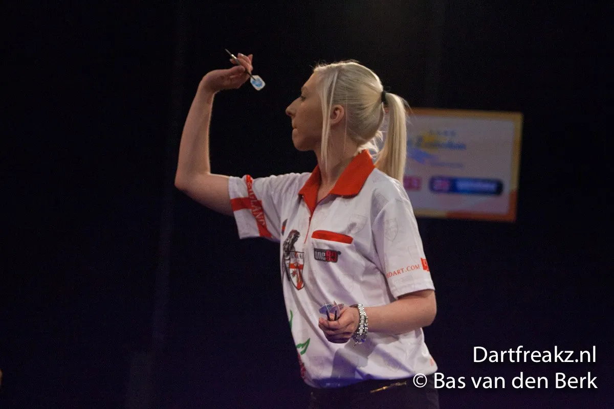 Fallon Sherrock 2 WDF Europe Cup 2016
