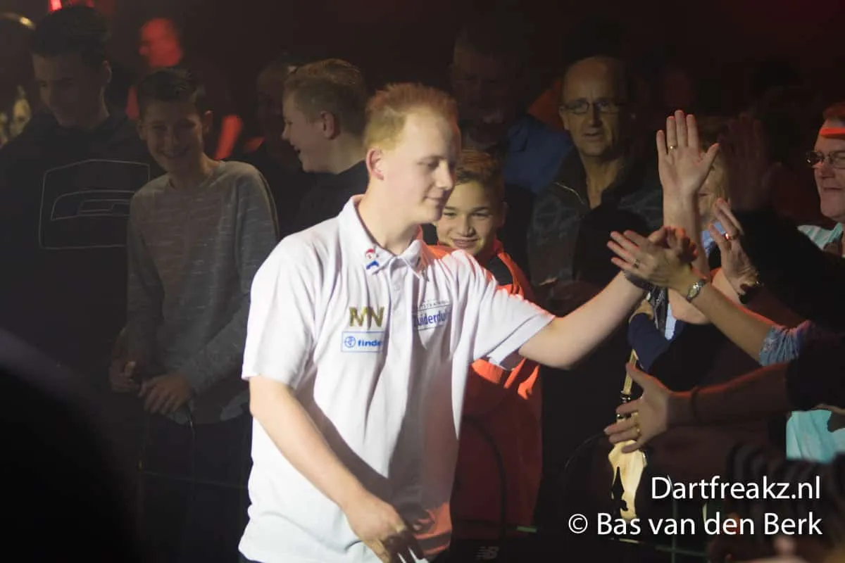 Maikel Verberk 9 12 2016 Bas van den Berk Finder Darts Masters 2016 0 14991