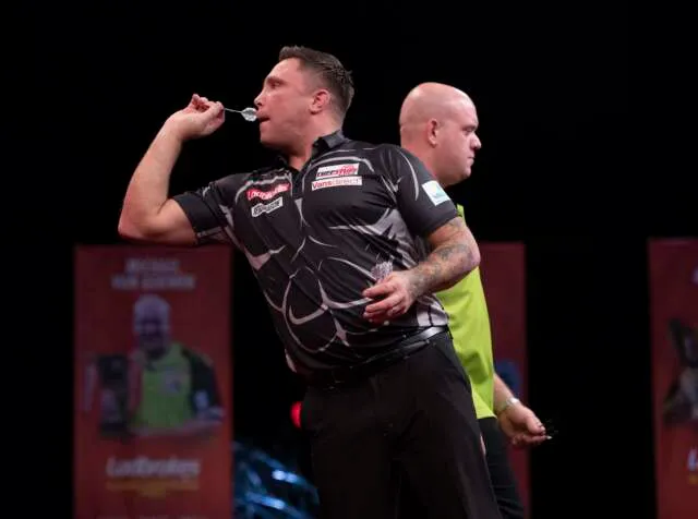 Price geeft Van Gerwen het nakijken en treedt in voetsporen van Taylor en Anderson