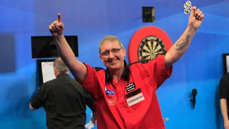 Hogan verslaat Whitlock; ook Part, Huntley en O'Shea winnen in openingsavond Senioren WK 2025