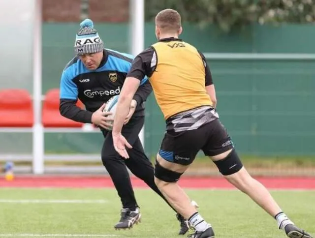 Gerwyn Price inderdaad weer gespot op het rugbyveld voor training