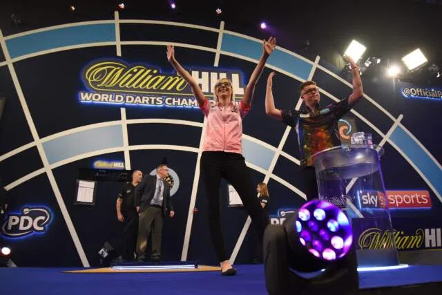Historische Kwalificatie: Sherrock, Suzuki en Madhoo naar Paddy Power World Darts