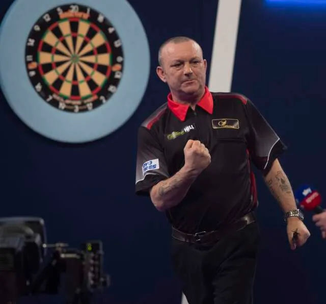 Adrian Lewis belt politie omdat hij denkt dat ‘Demolition Man’ ontvoerd is in Nederland