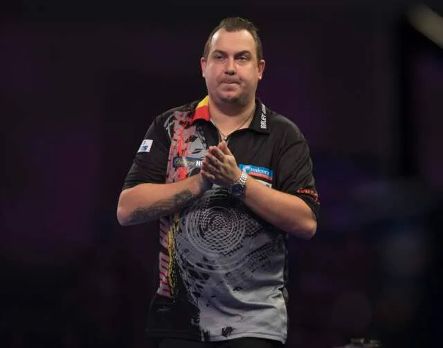 Whitewashes voor ruziënde Belgen, thuisfavoriet Duitsland en titelverdediger Australië tijdens World Cup of Darts
