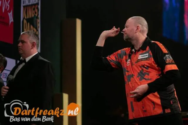 kingsofdartsbarney