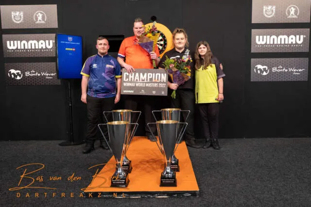 WDF World Masters 2022: Plaisier winnaar bij heren, Greaves bij dames