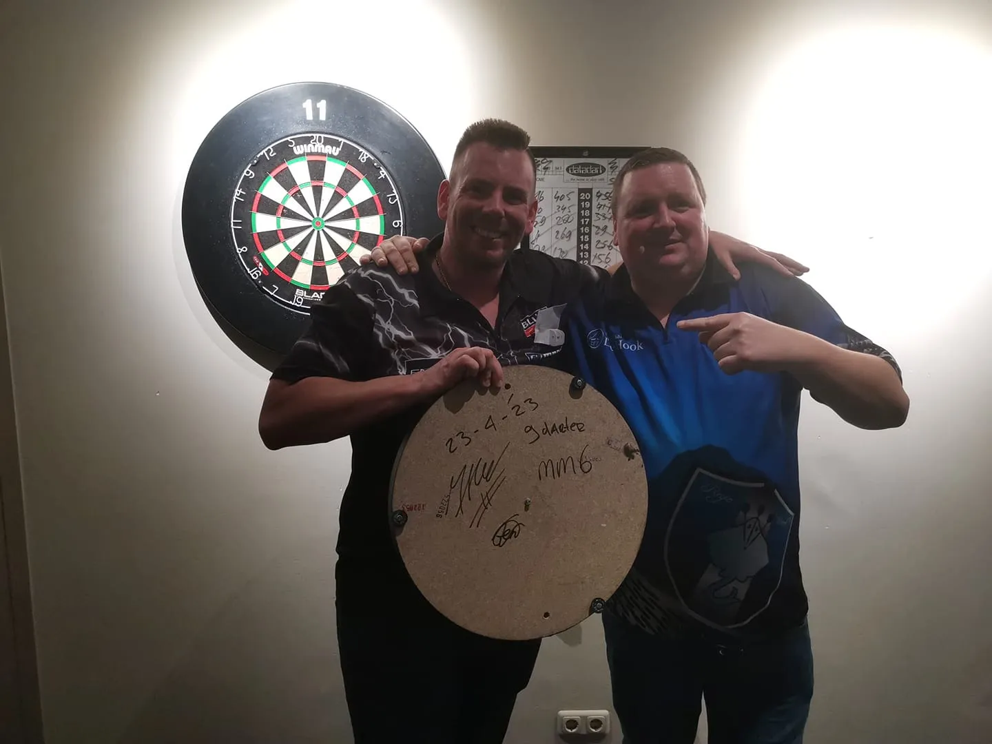 9 darter finale musketiers jerry hendriks