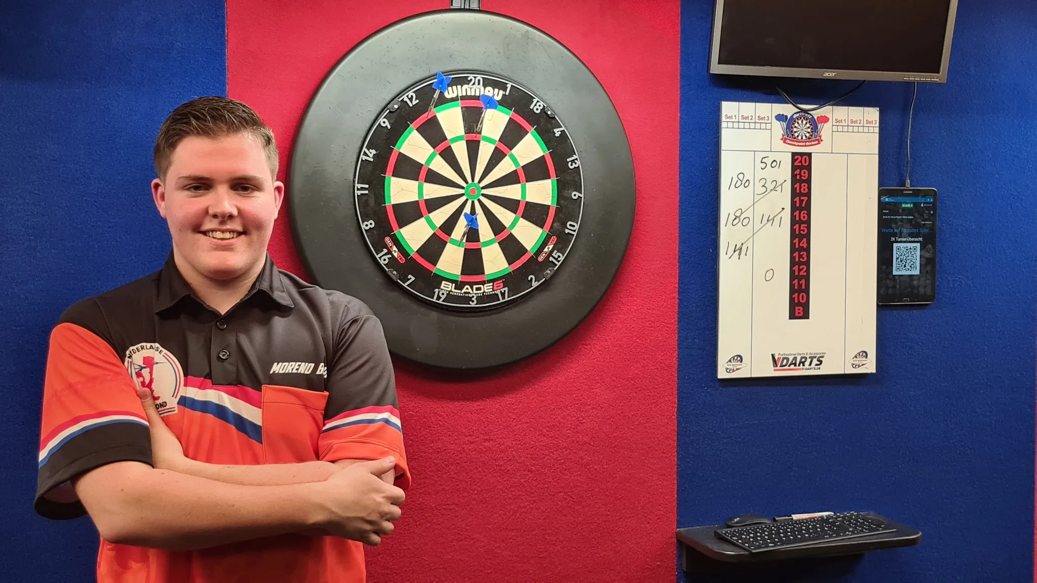 Moreno Blom gooit 9-darter tijdens eerste partij 4 Nations toernooi in Duitsland
