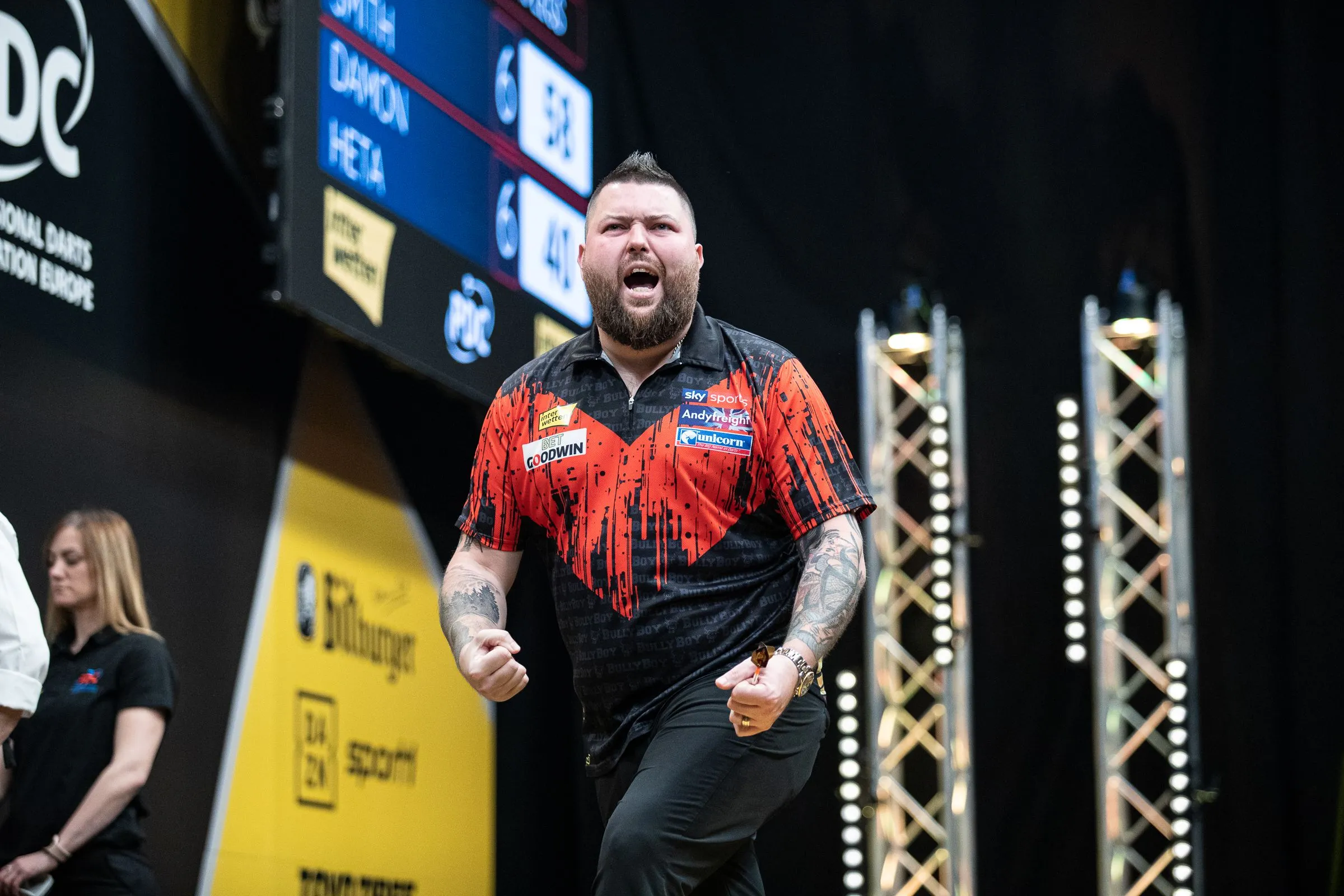 Michael Smith is de nieuwe Interwetten German Darts Grand Prix kampioen
