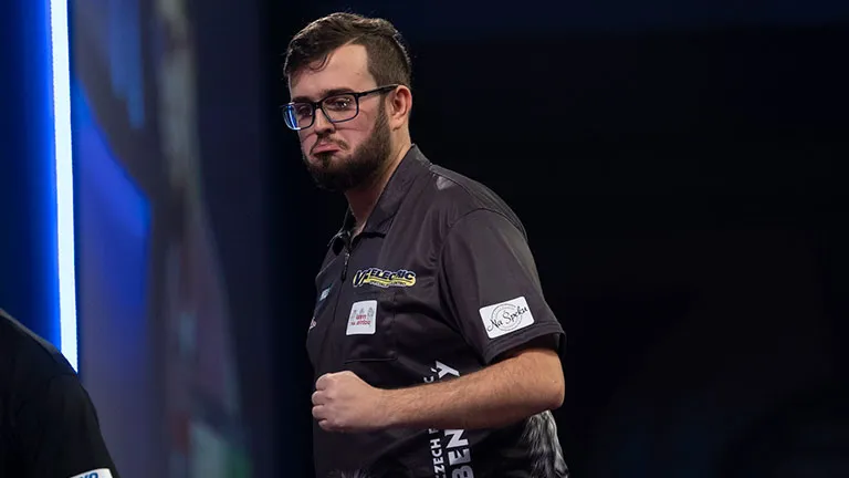 Benecky wint Development Tour 6, twee Nederlandse halve finalist