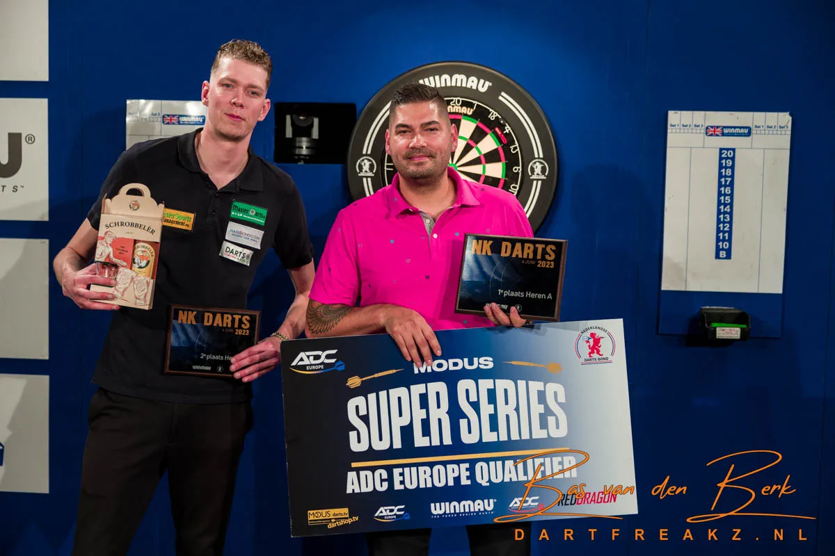 Winmau NDB ranking 6 het NK gewonnen door Aileen de Graaf , Jelle Klaasen en Dennie de Jong