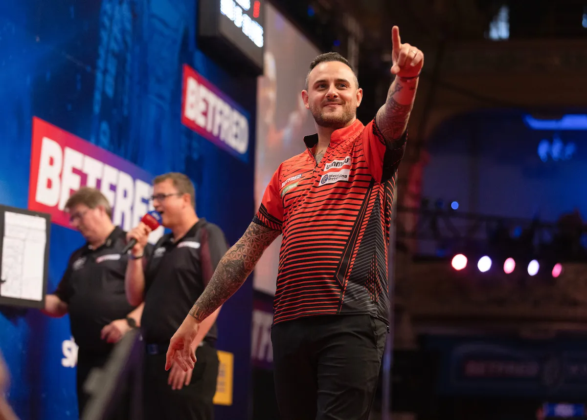 Price en Smith uitgeschakeld, Cullen en Dobey naar de L8 van de World Matchplay