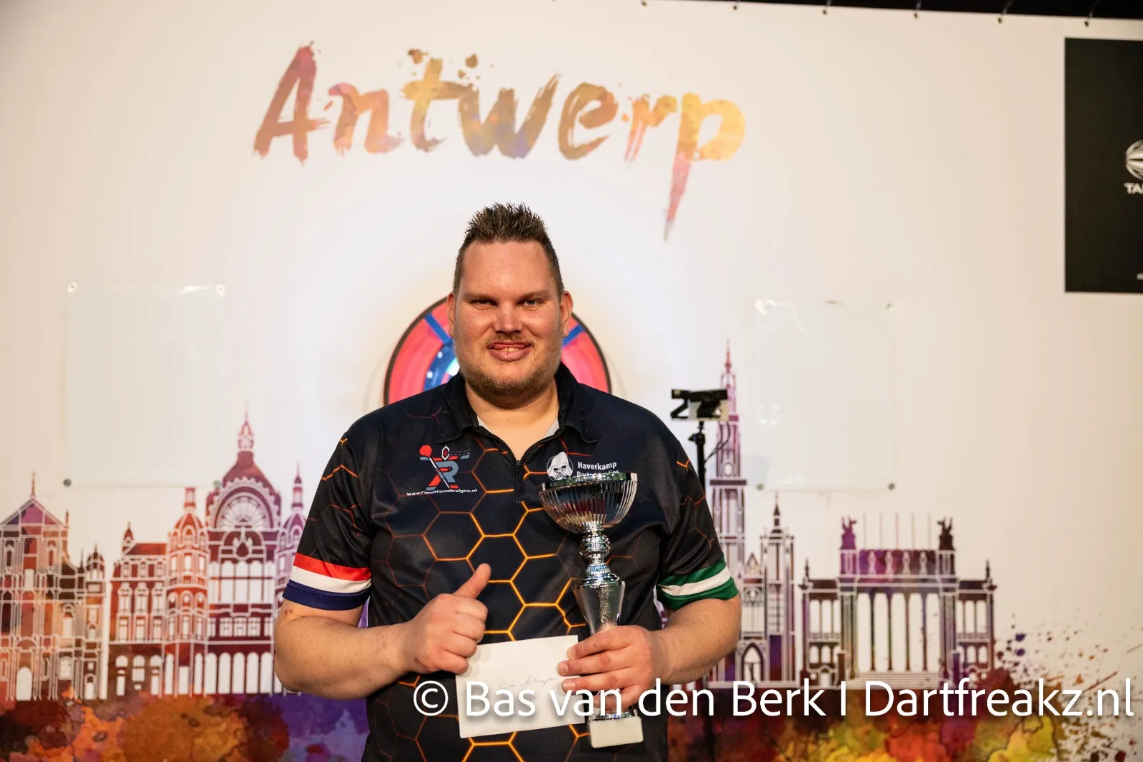 Plaisier, Hedman en Belgen Van Belle en Van Damme behoren tot winnaars op WDF Target Open Antwerpen 2023