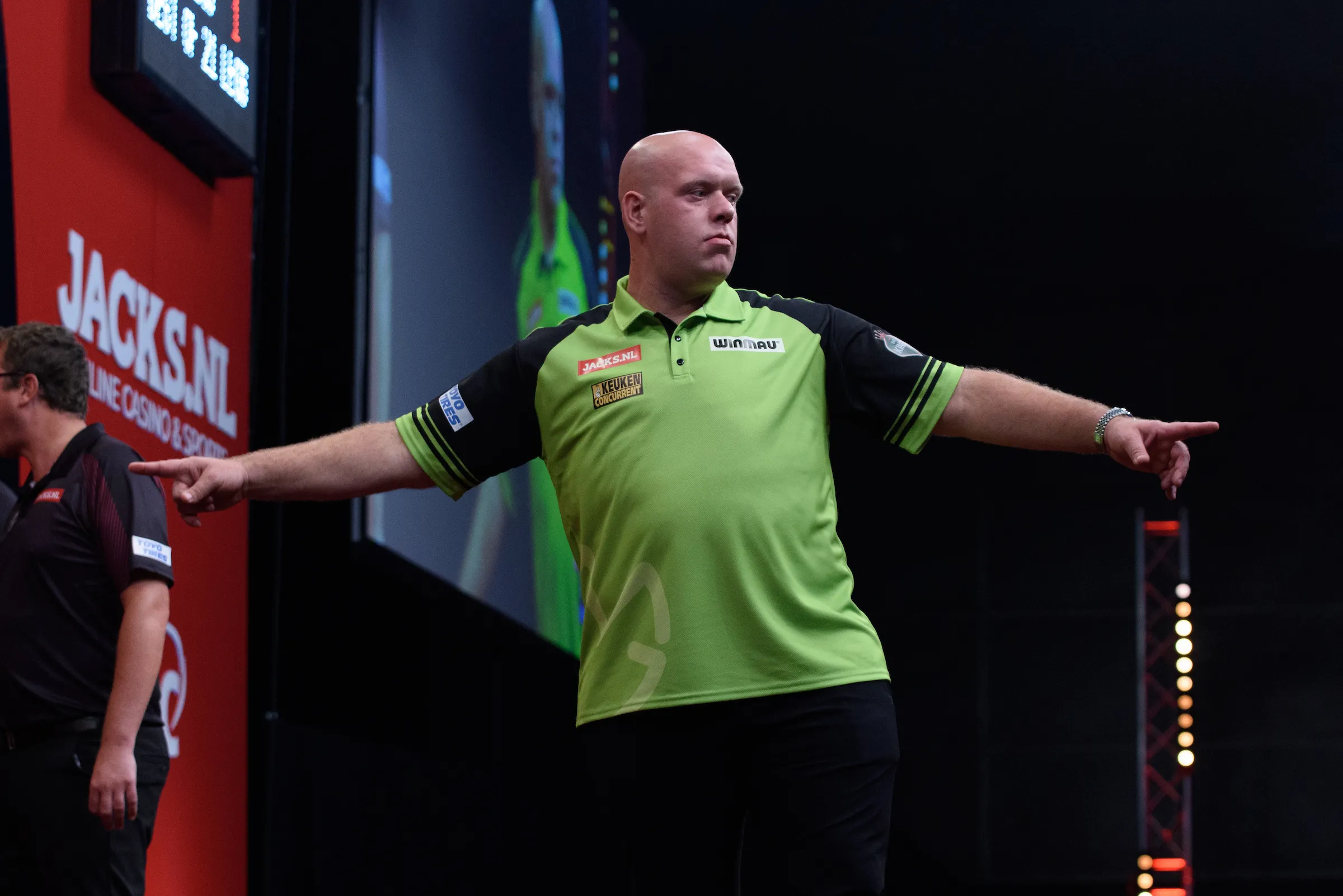 VIDEO 9-darter voor Van Gerwen live op tv in de kwart- of halve finale? Had iedereen het wel door?