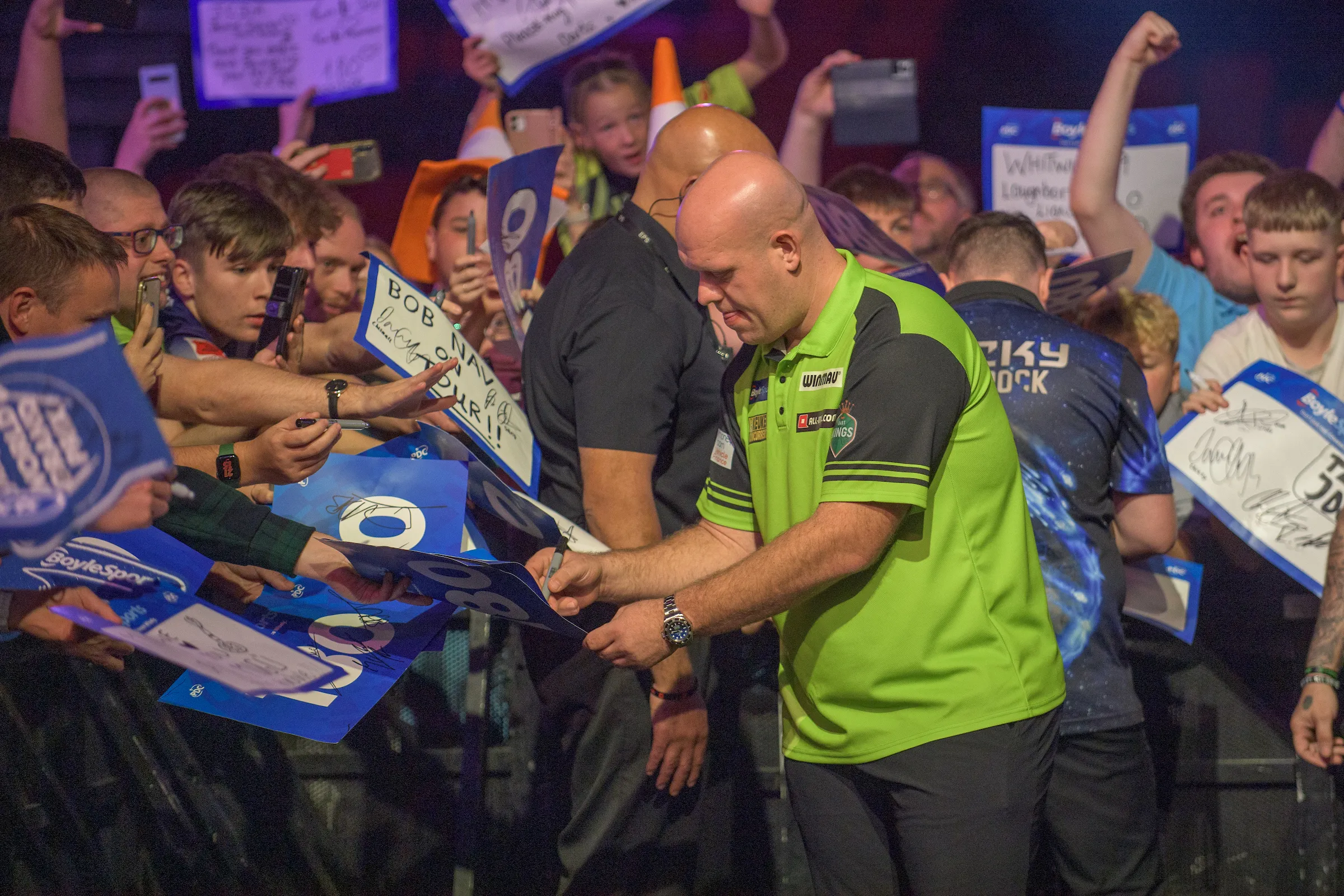 Michael van Gerwen trekt favorietenrol naar zich toe voor de wereldtitel van 2024