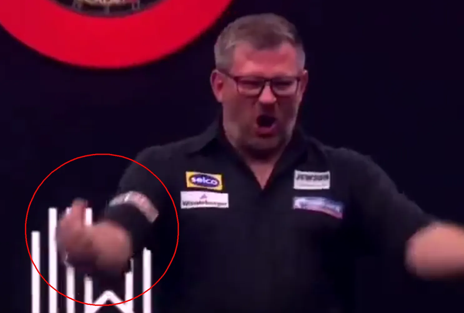 Deze beelden van James Wade van direct na de wedstrijd gaan viral op internet