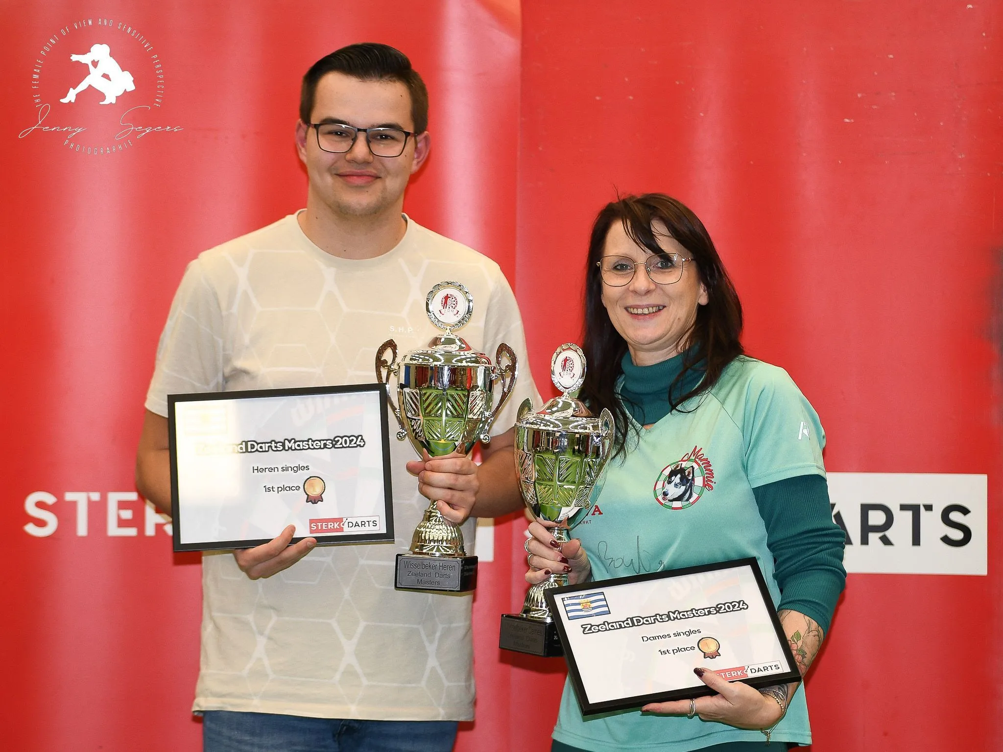 Gian van Veen en Wendy Decender winnen Zeeland Darts Masters 2024