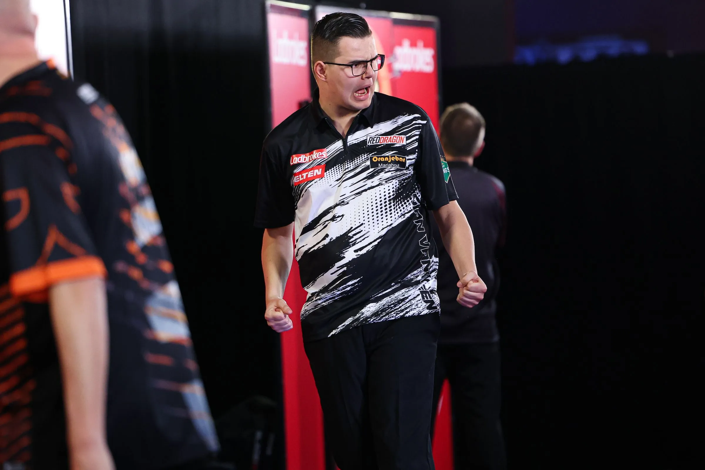 Niko Springer wint Winmau Development Tour 10, Gian van Veen is runner-up