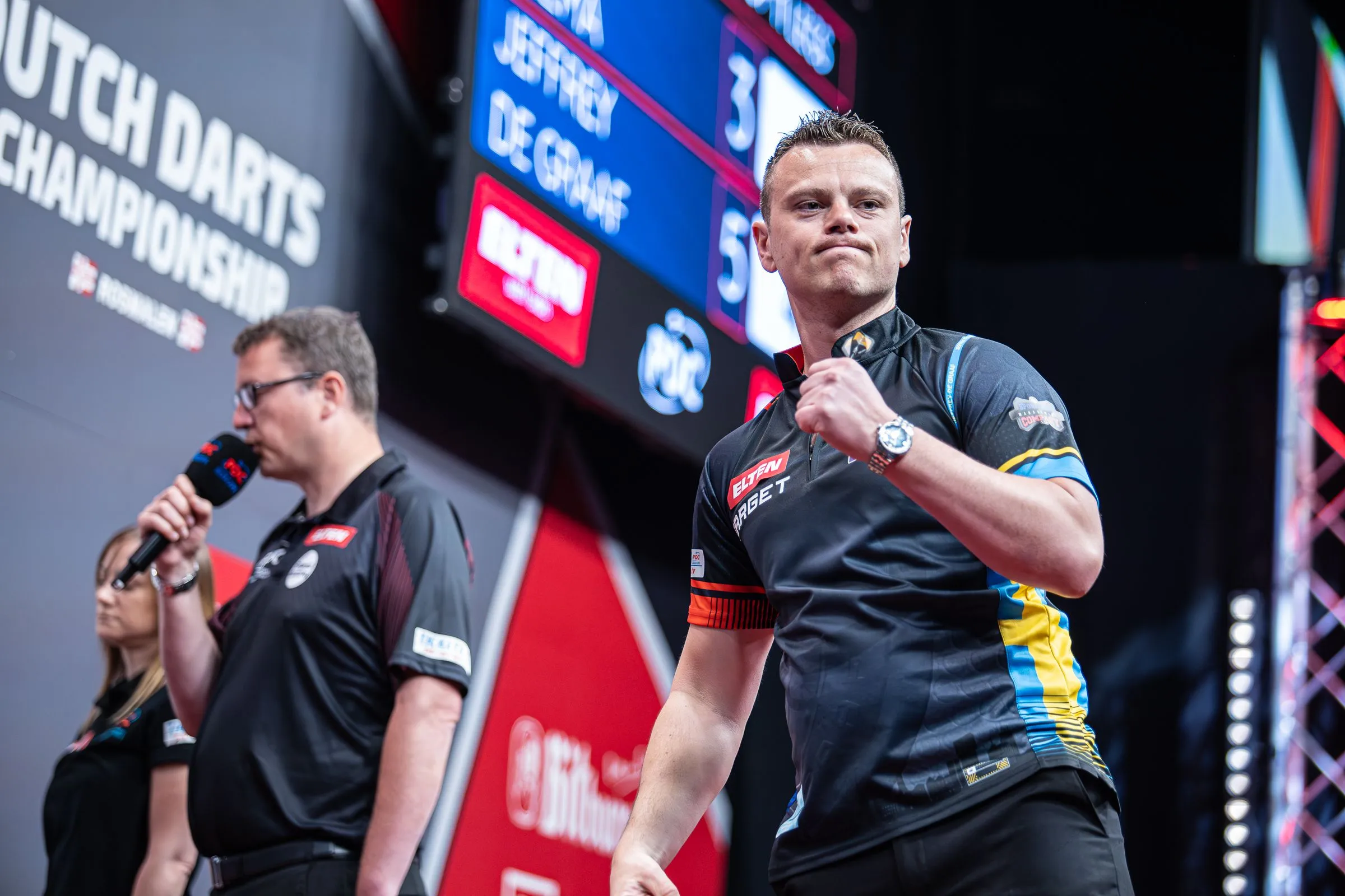 Jeffrey de Graaf kijkt uit naar debuut op World Cup of Darts voor Zweden: "Heel blij met mijn team."