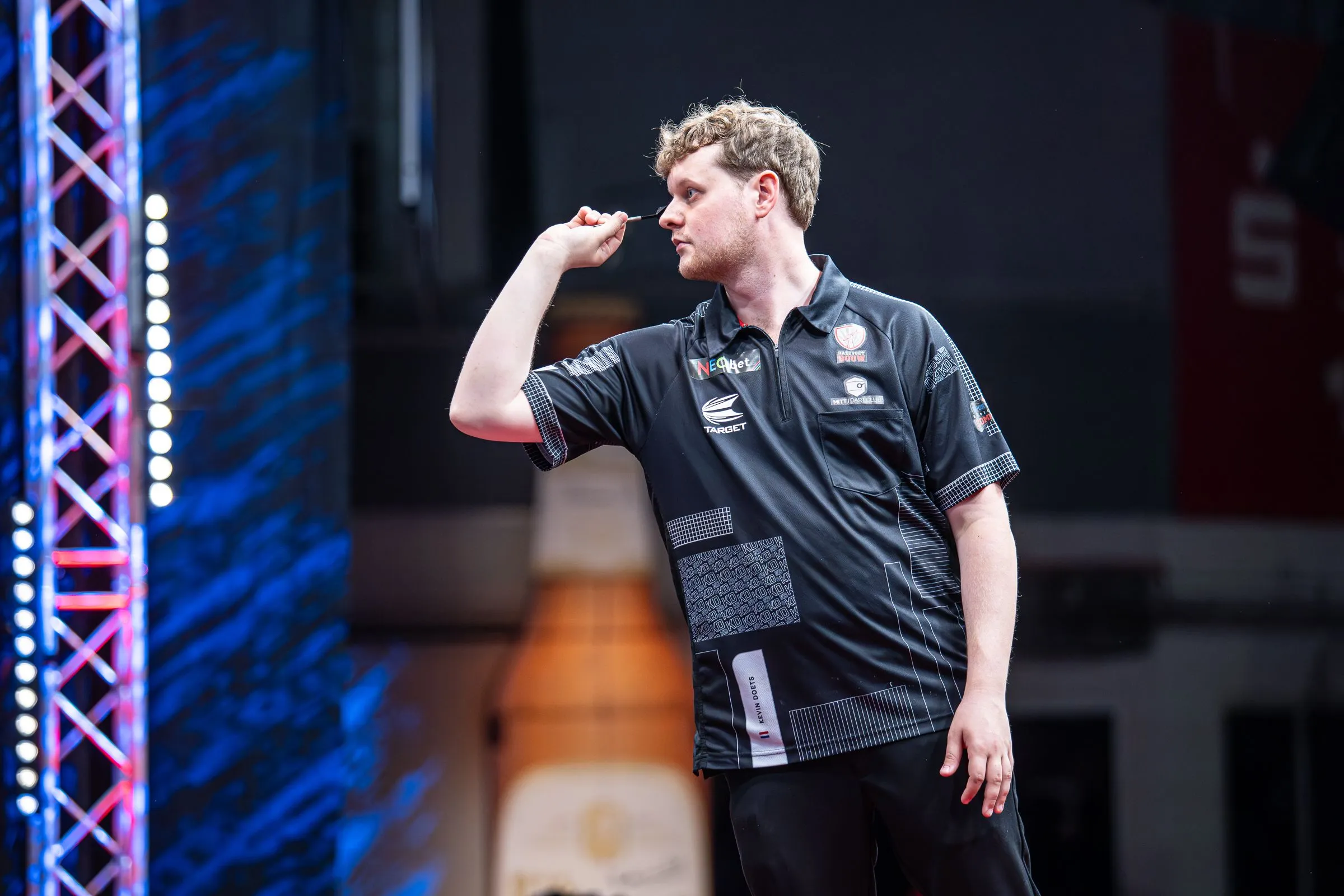 Kevin Doets na bijna 110 gemiddeld in WS Finals debuut: "Dat mijn familie hier is geeft extra boost."