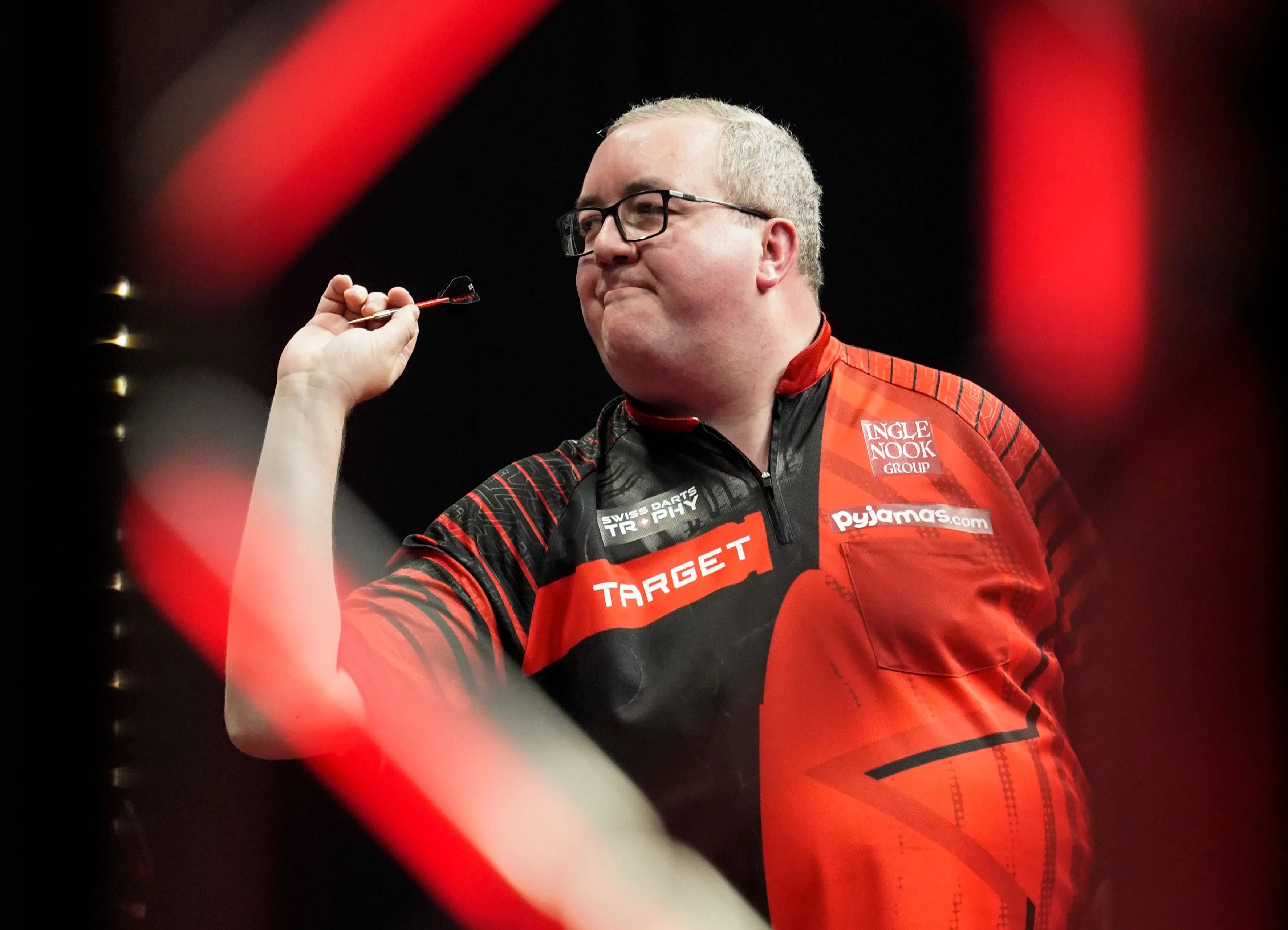 Schindler, Bunting en Wade naar derde ronde Swiss Darts Trophy