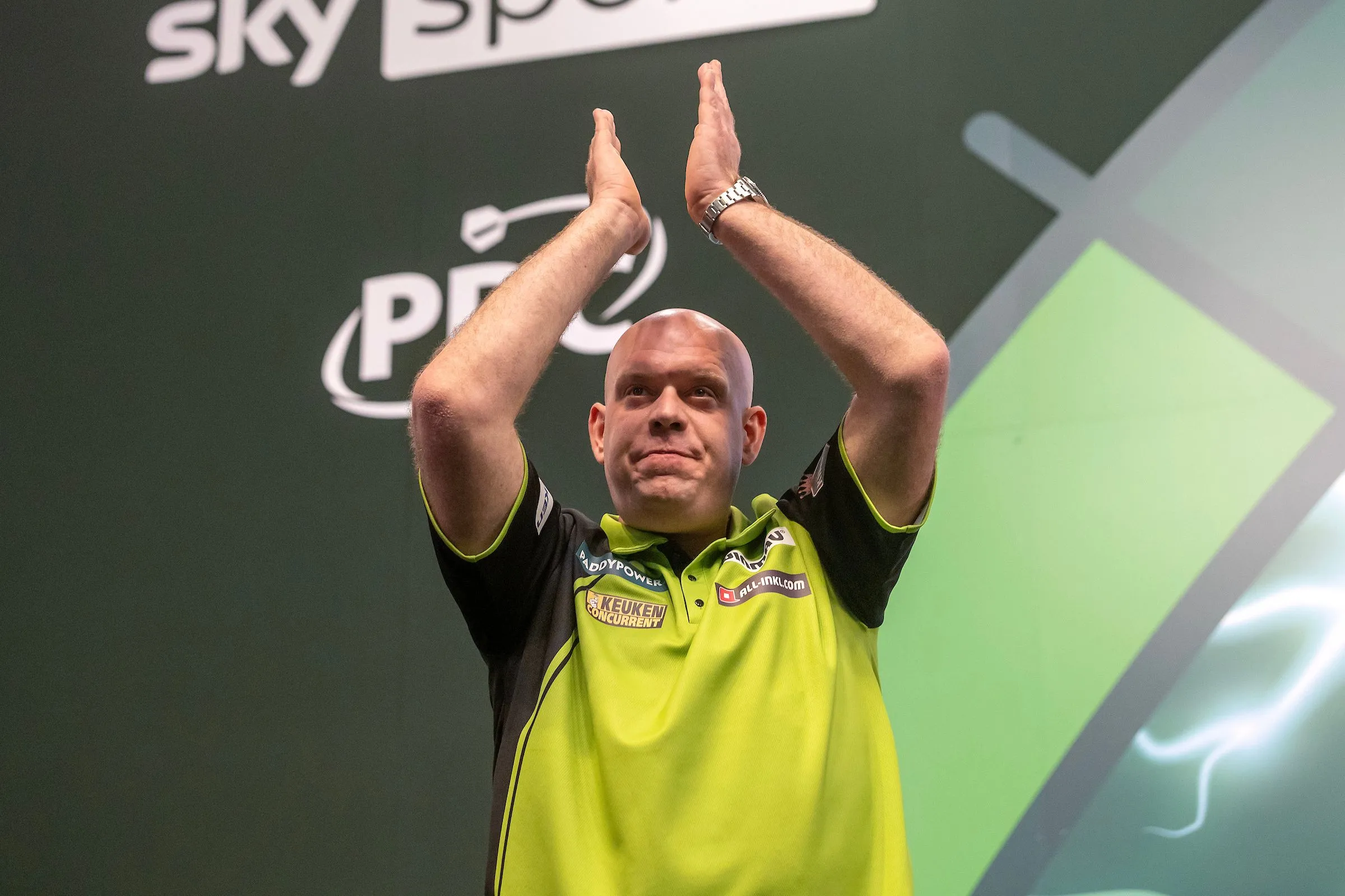 Premier League speeldag twee in Glasgow: sublieme Van Gerwen door naar halve finales