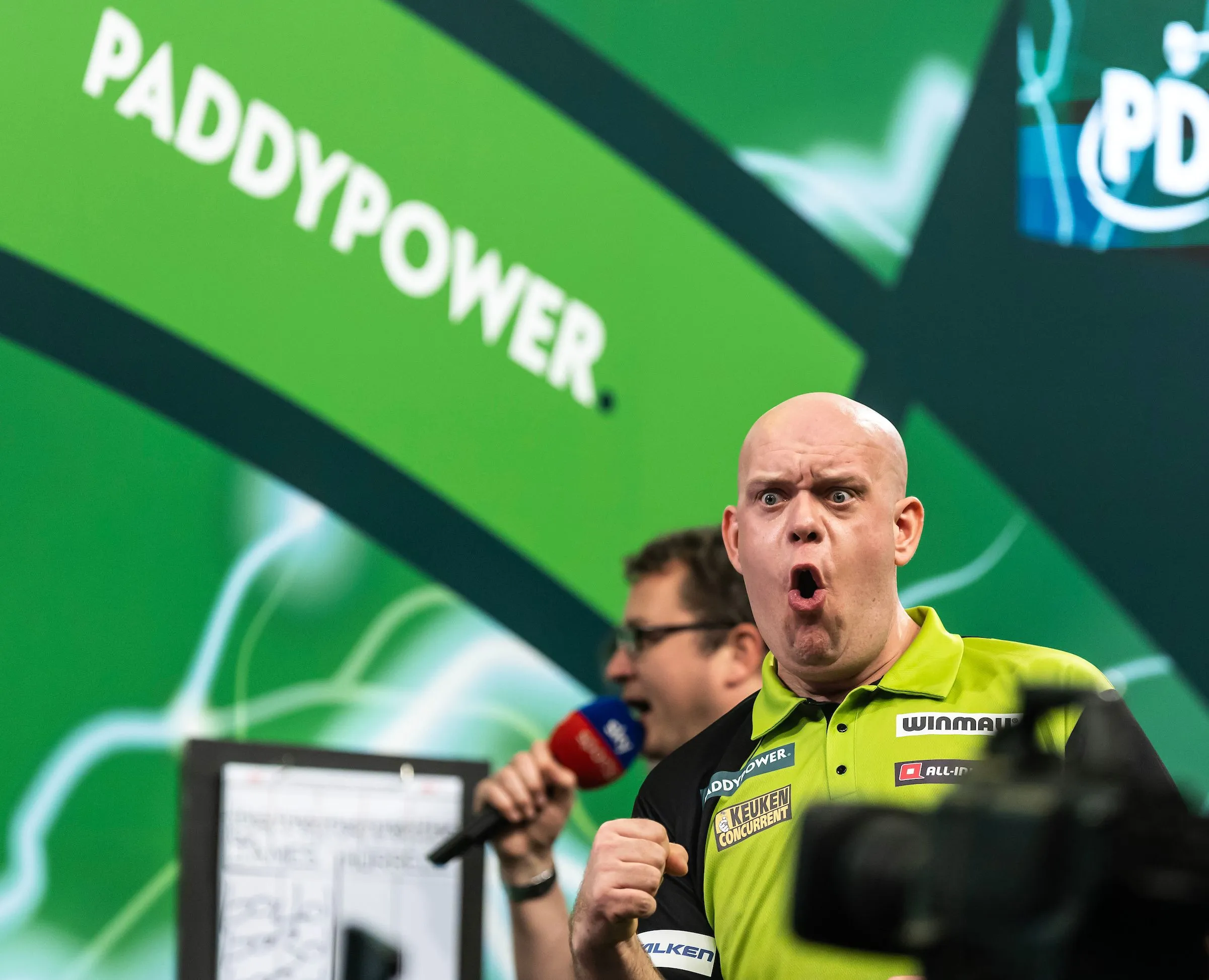 Michael van Gerwen zet sterke prestatie neer in eerste wedstrijd World Darts Championship
