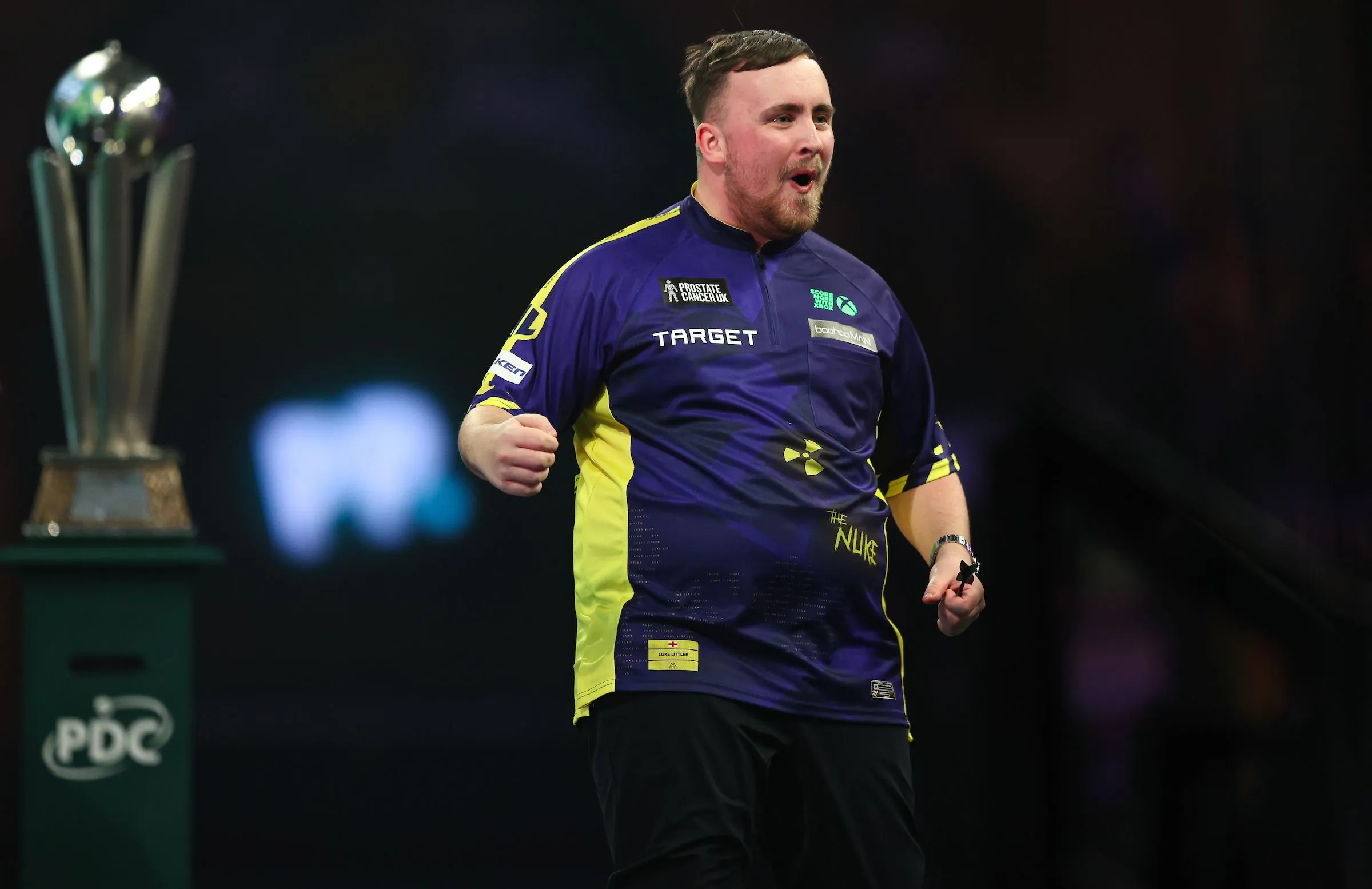 Op 17-jarige leeftijd is Luke Littler de PDC World Championship Darts 2025 kampioen, Van Gerwen kwam tekort