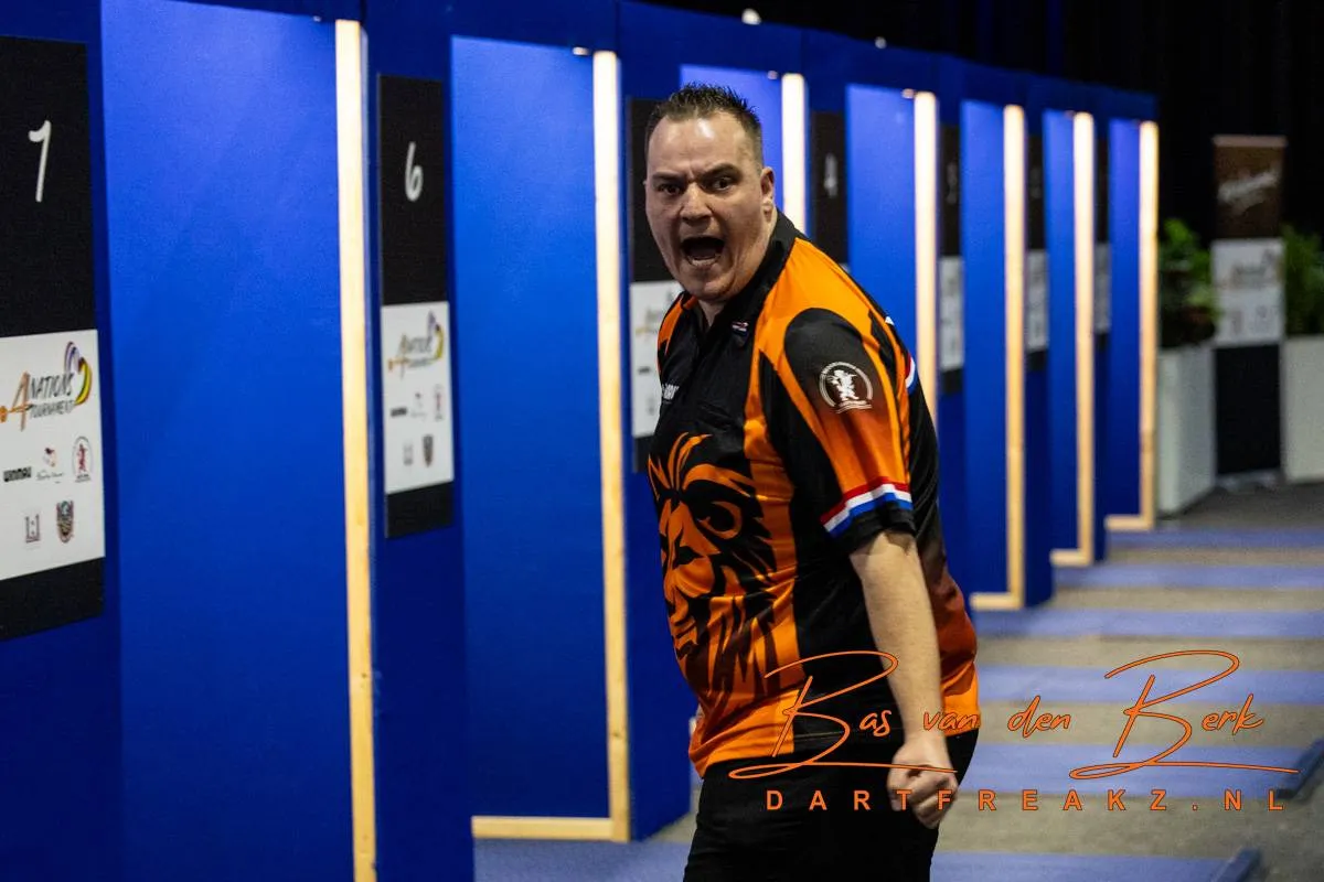 003 250329 4g2a2052bas van den berk dartfreakz