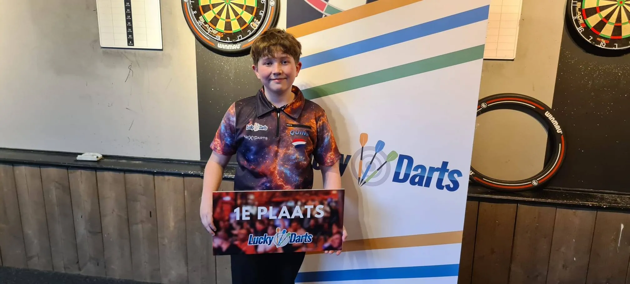 Quinn Sneeboer wint derde Lucky Darts Jeugdtitel op rij tijdens Open Amsterdam
