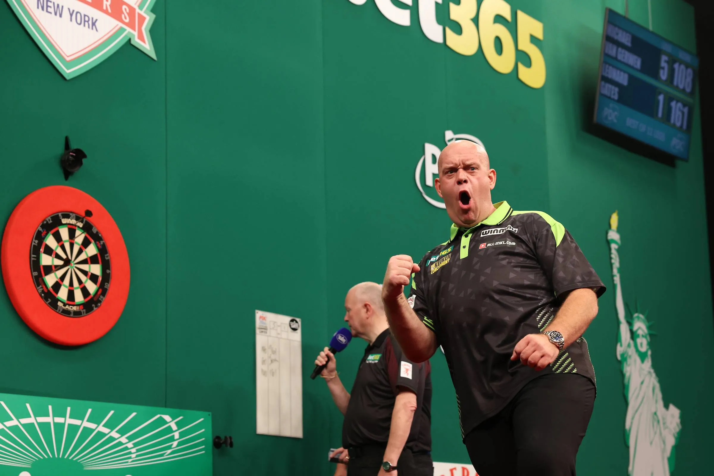 Michael van Gerwen in New York tijdens de US Darts Masters