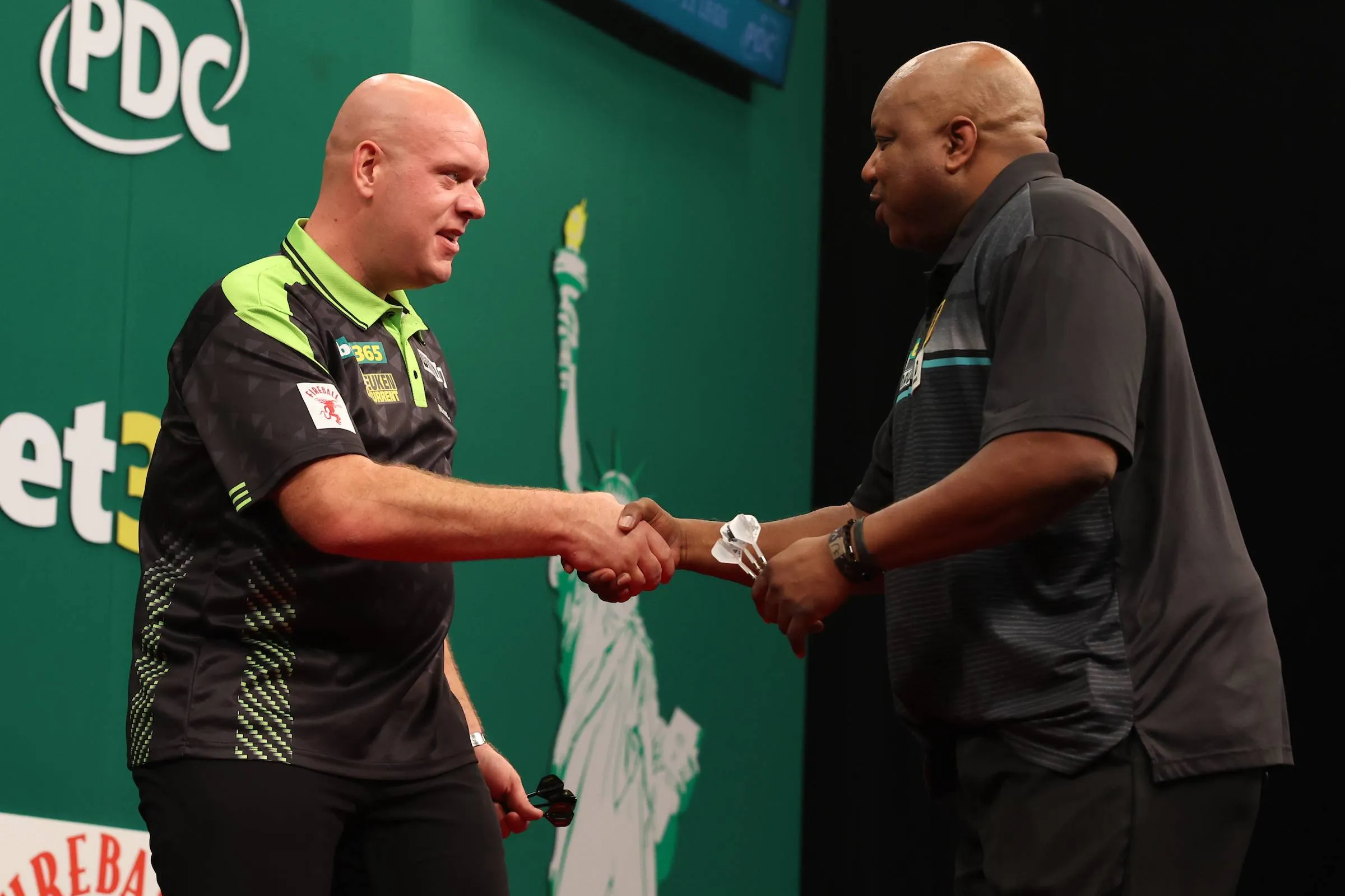 Michael van Gerwen in New York tijdens de US Darts Masters