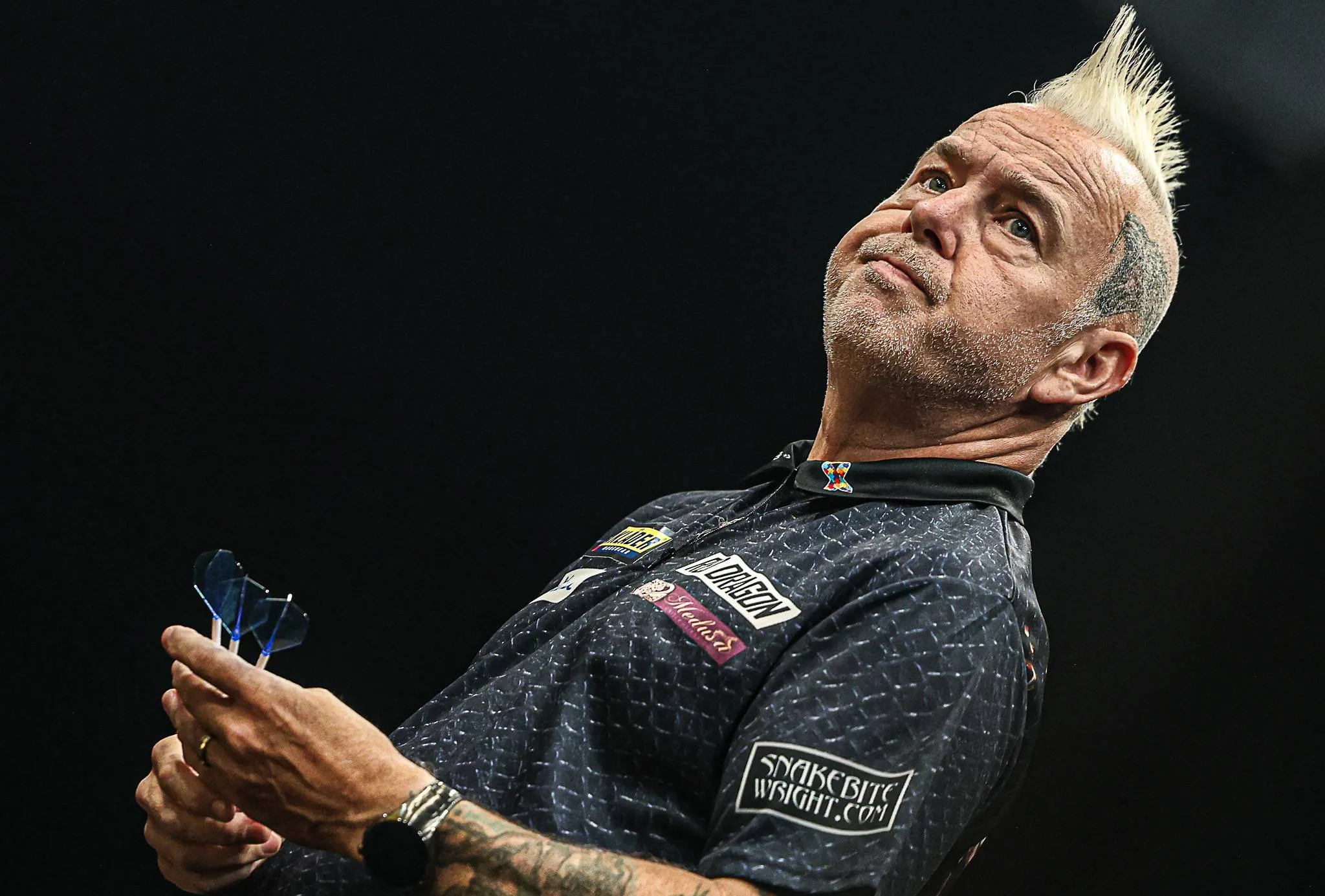 Vroege verrassingen op dag twee: Chisnall, Wright en Cross uitgeschakeld in Antwerpen