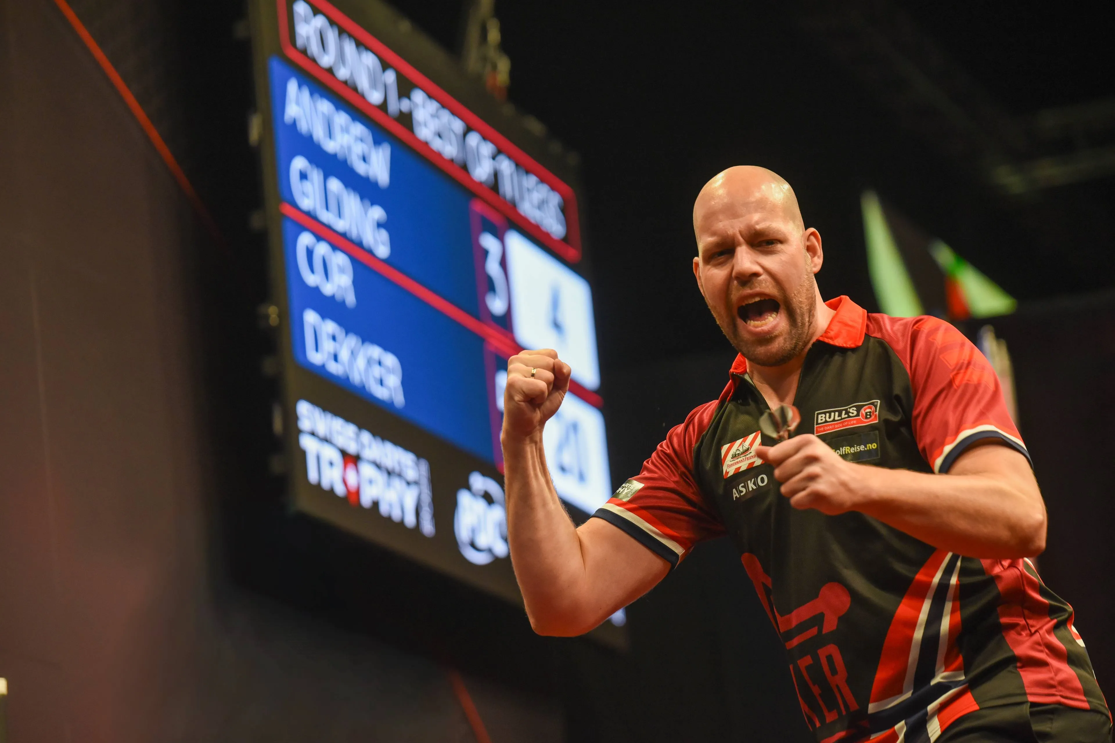 Cor ‘The Sheriff’ Dekker schrijft historie met kwartfinaleplek in Zwitserland