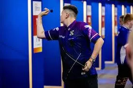 De 14-jarige Mitchell Lawrie pakt de titel tussen de grote mannen van het Welsh Open