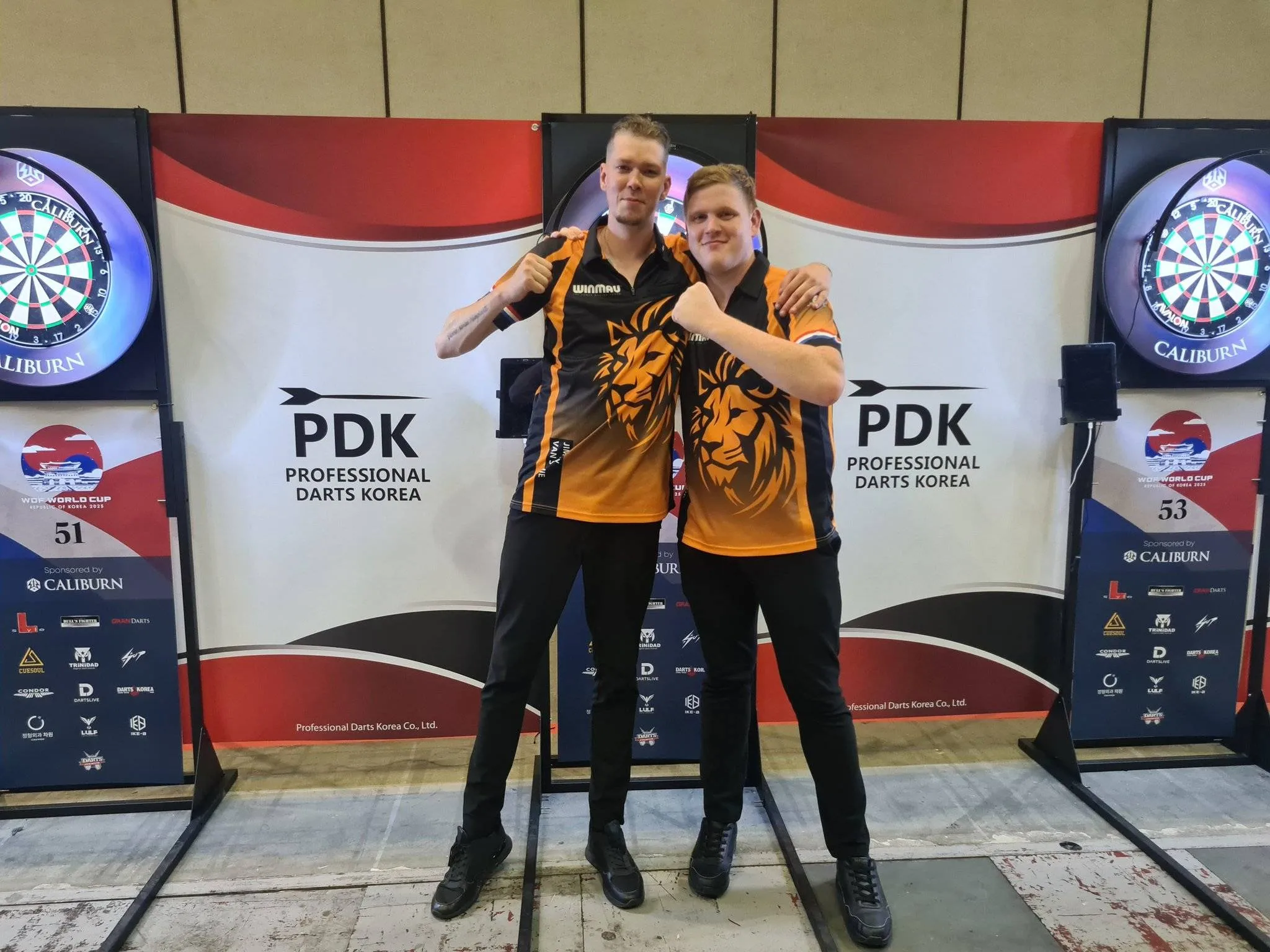 WDF World Cup koppelfinales: Van Schie/Van Trijp moeten genoegen nemen met zilver