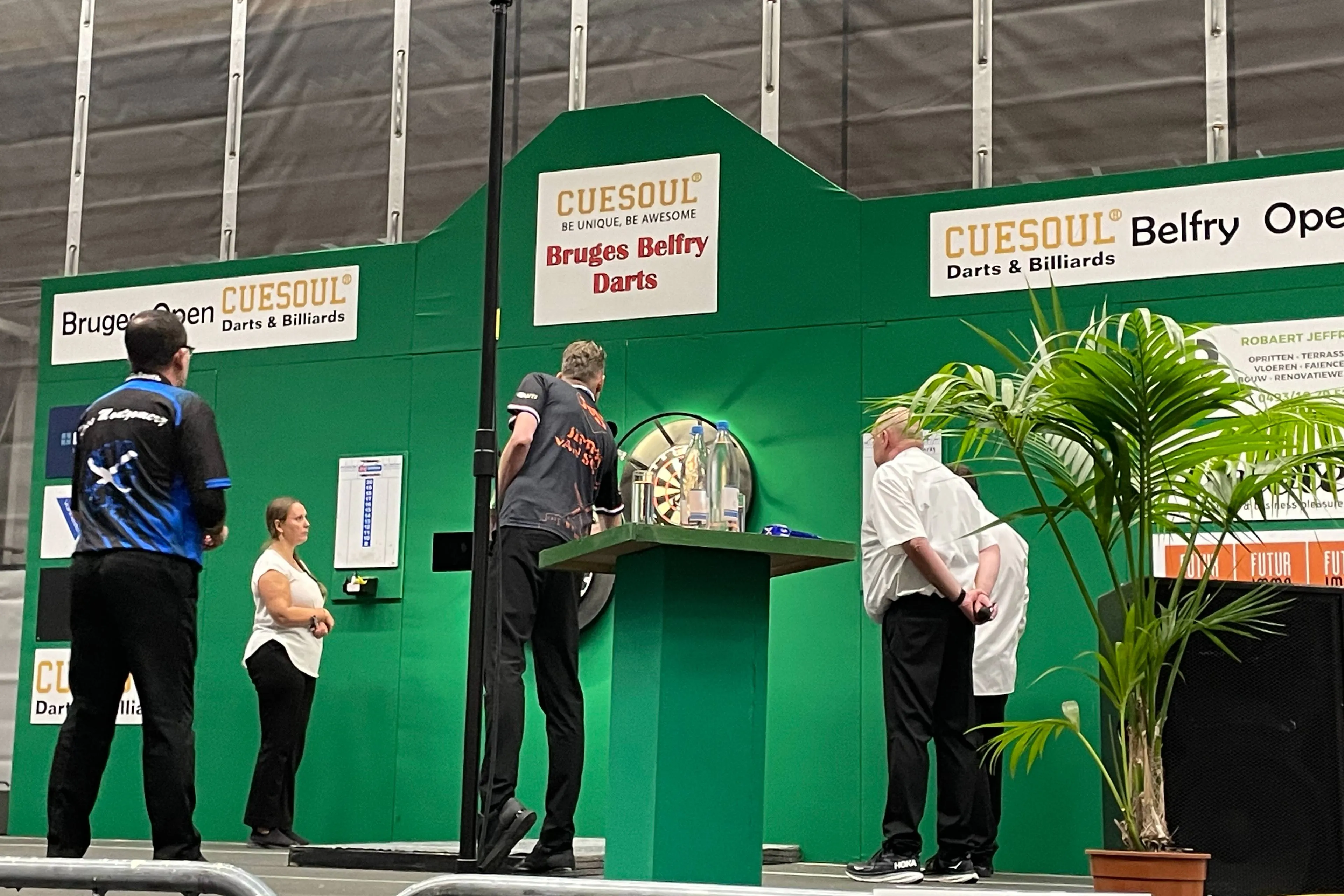 Van Schie, Rietbergen, Paeshuyse en Pauling winnaars WDF Bruges Open 2025