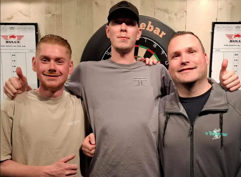 Jimmy van Schie gooit ruim 100 gemiddeld, finisht 170 en wint 49e OSR finaledag met record aantal 180-ers